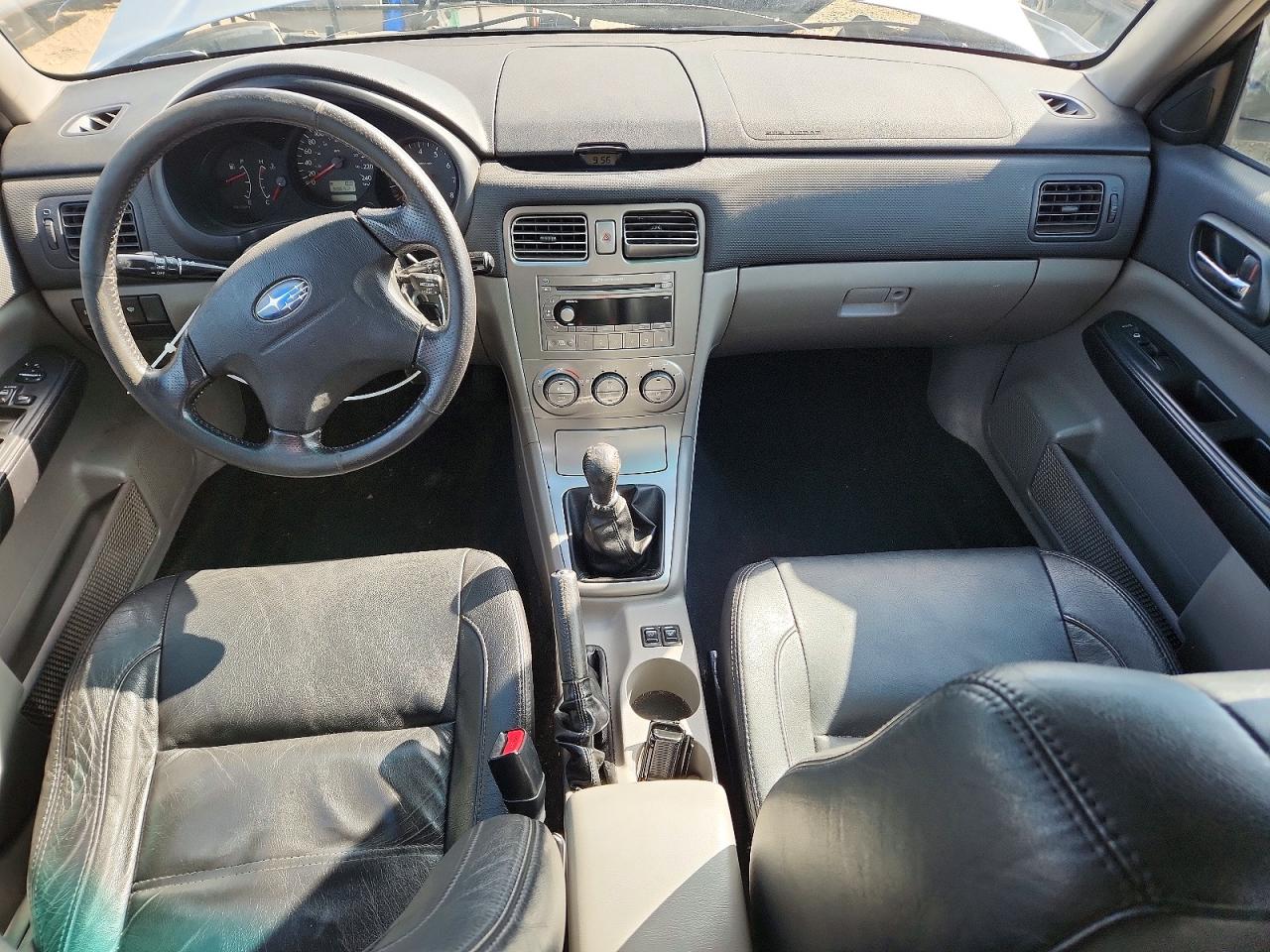 2004 Subaru Forester 2.5xt Silver vin: JF1SG69644G700606