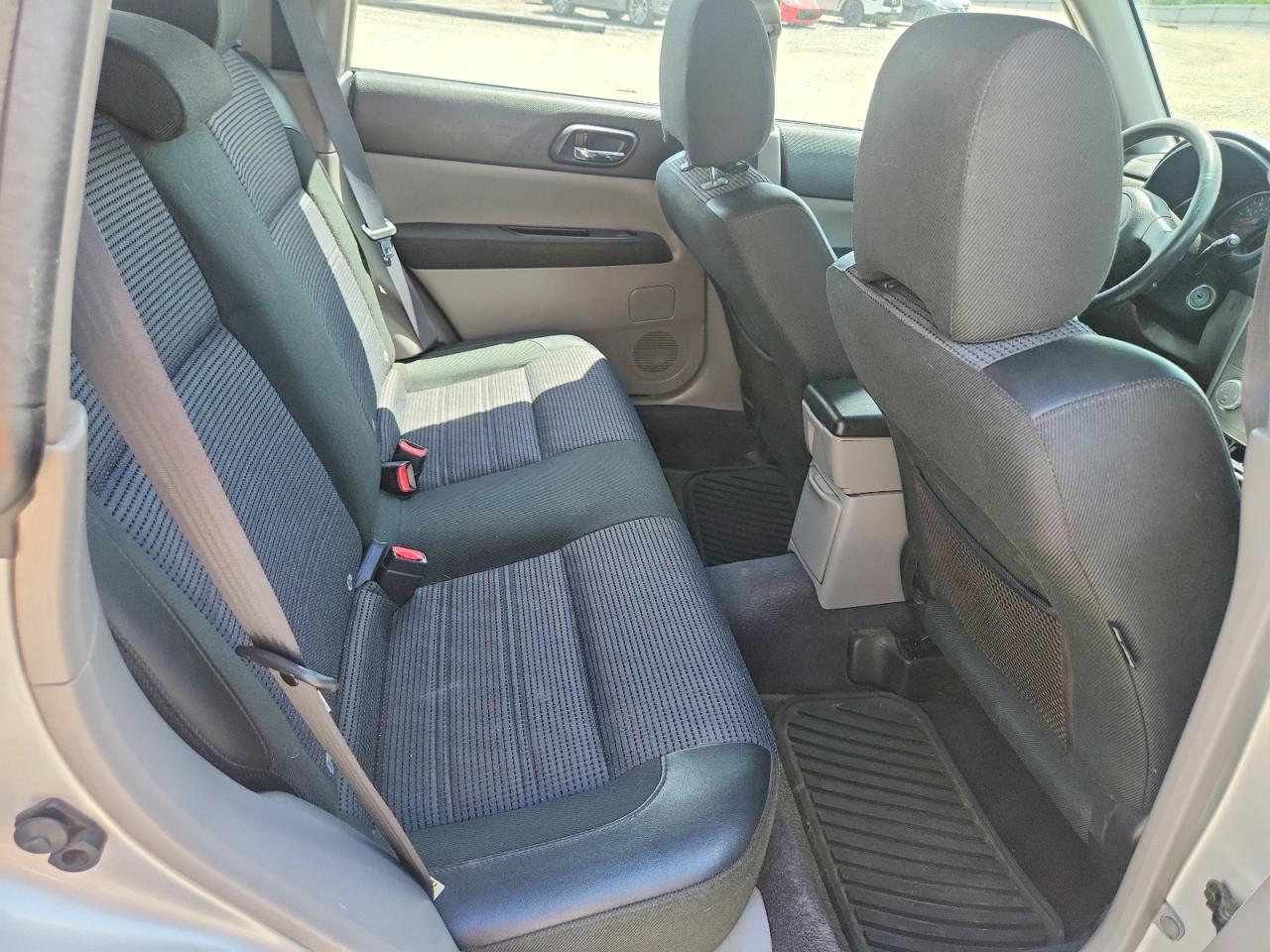 2005 Subaru Forester 2.5xt Silver vin: JF1SG69645G744932