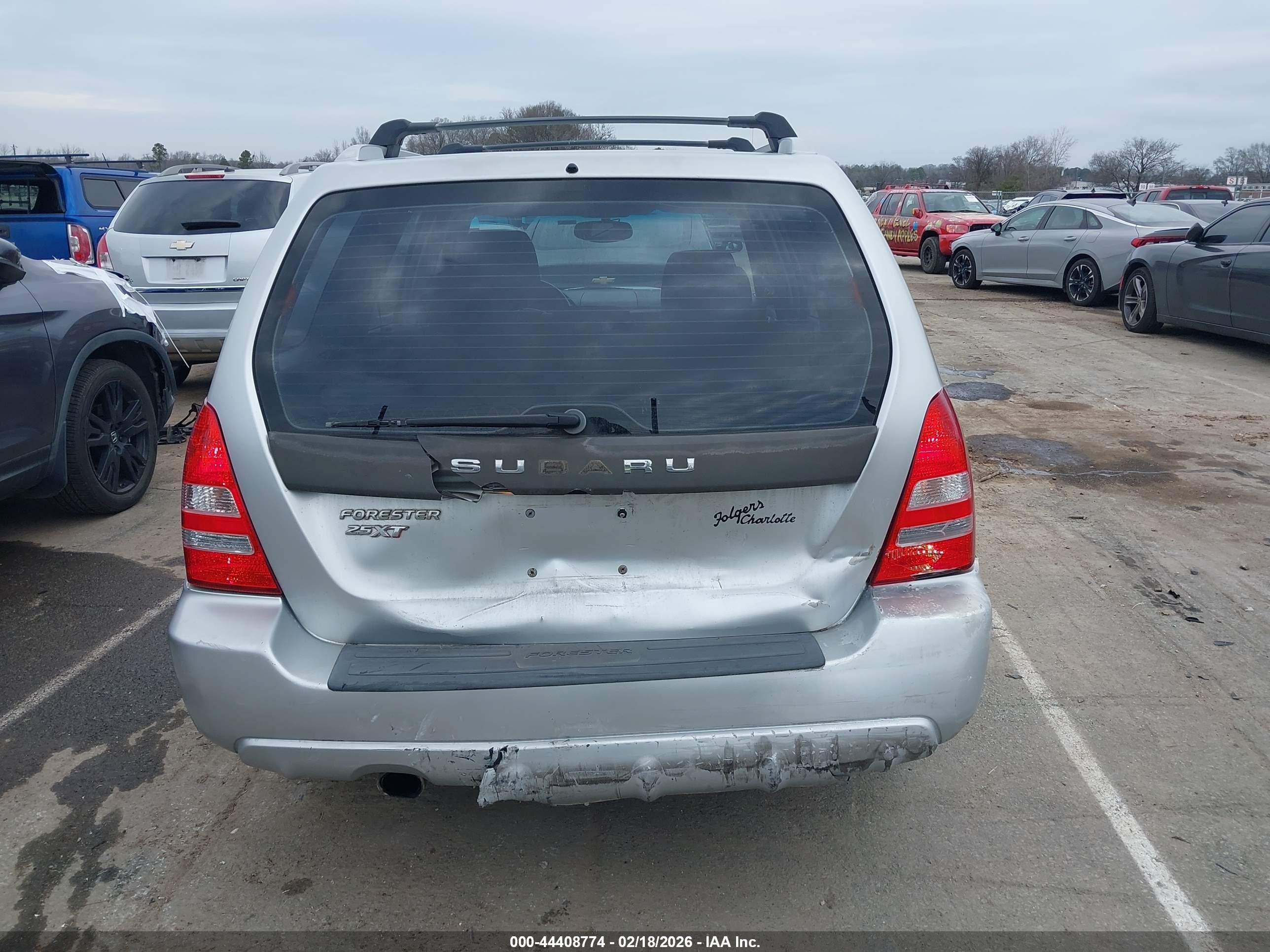 2005 Subaru Forester 2.5xt Серебряный vin: JF1SG69645H709785