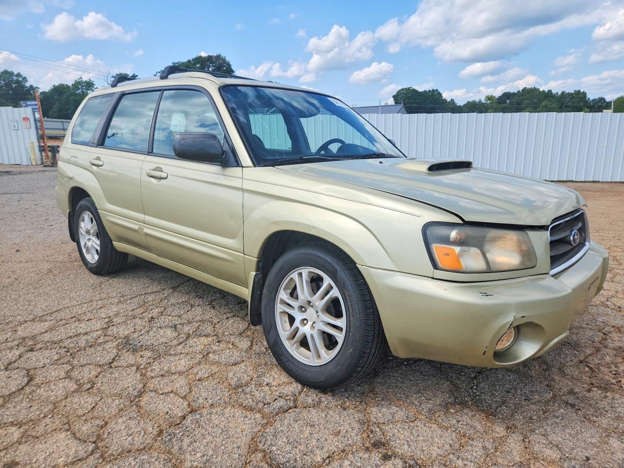 2004 Subaru Forester 2.5xt Gold vin: JF1SG69654H757018