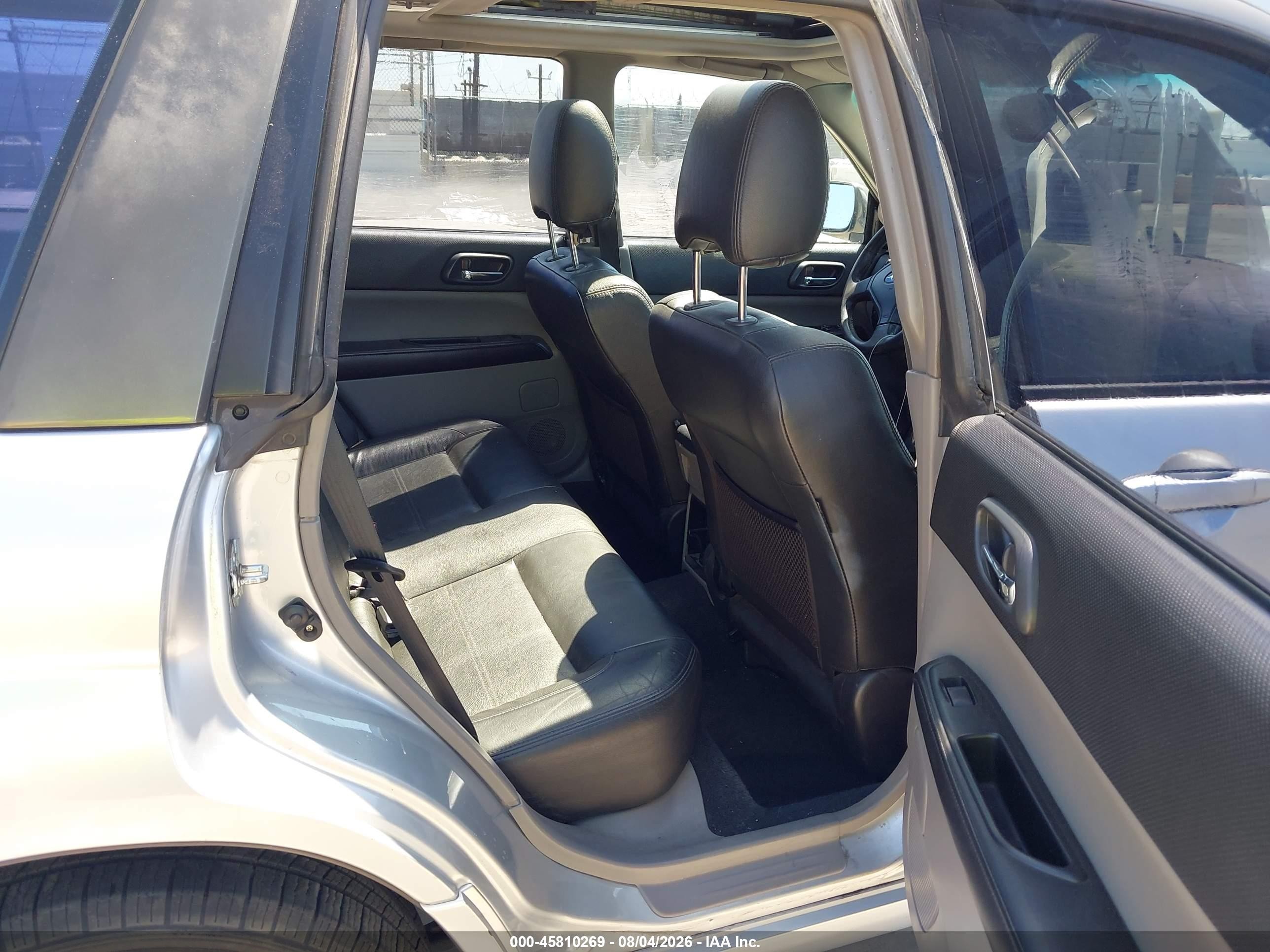 2005 Subaru Forester 2.5xt Silver vin: JF1SG69665H706385