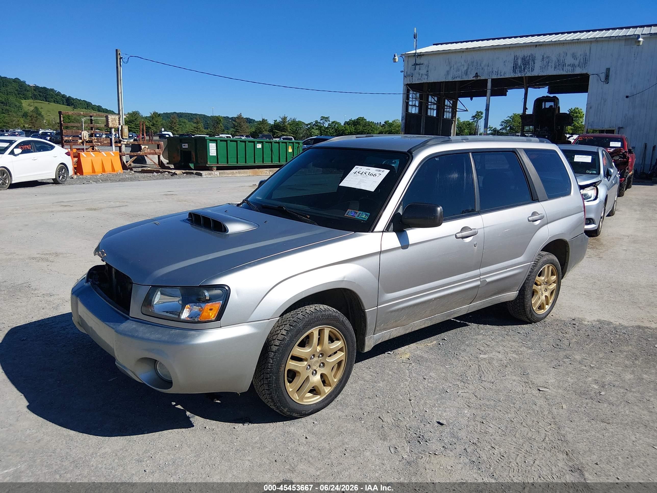2005 Subaru Forester 2.5xt Silver vin: JF1SG69685H701673