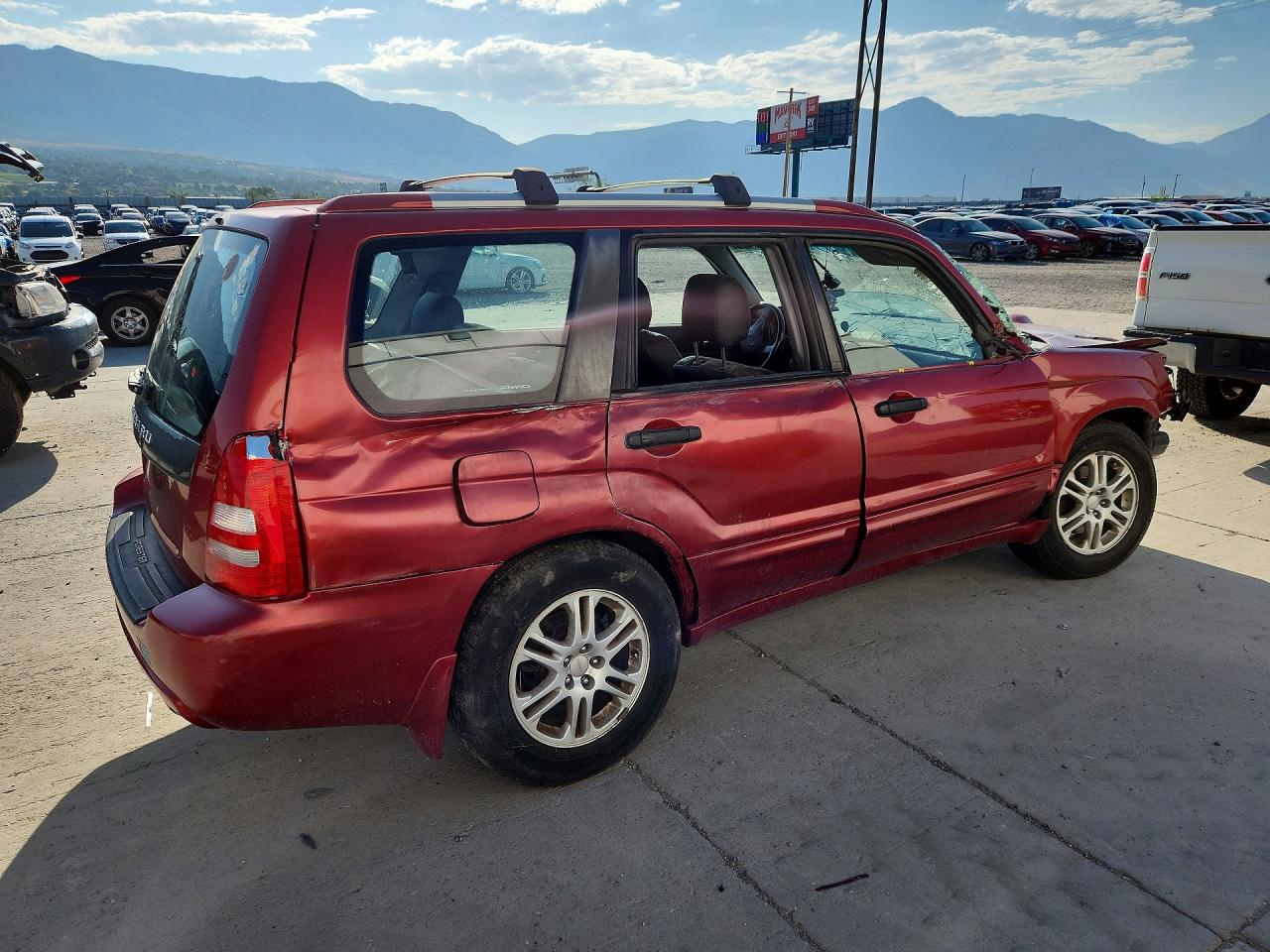 2005 Subaru Forester 2.5xt Red vin: JF1SG69695H740725