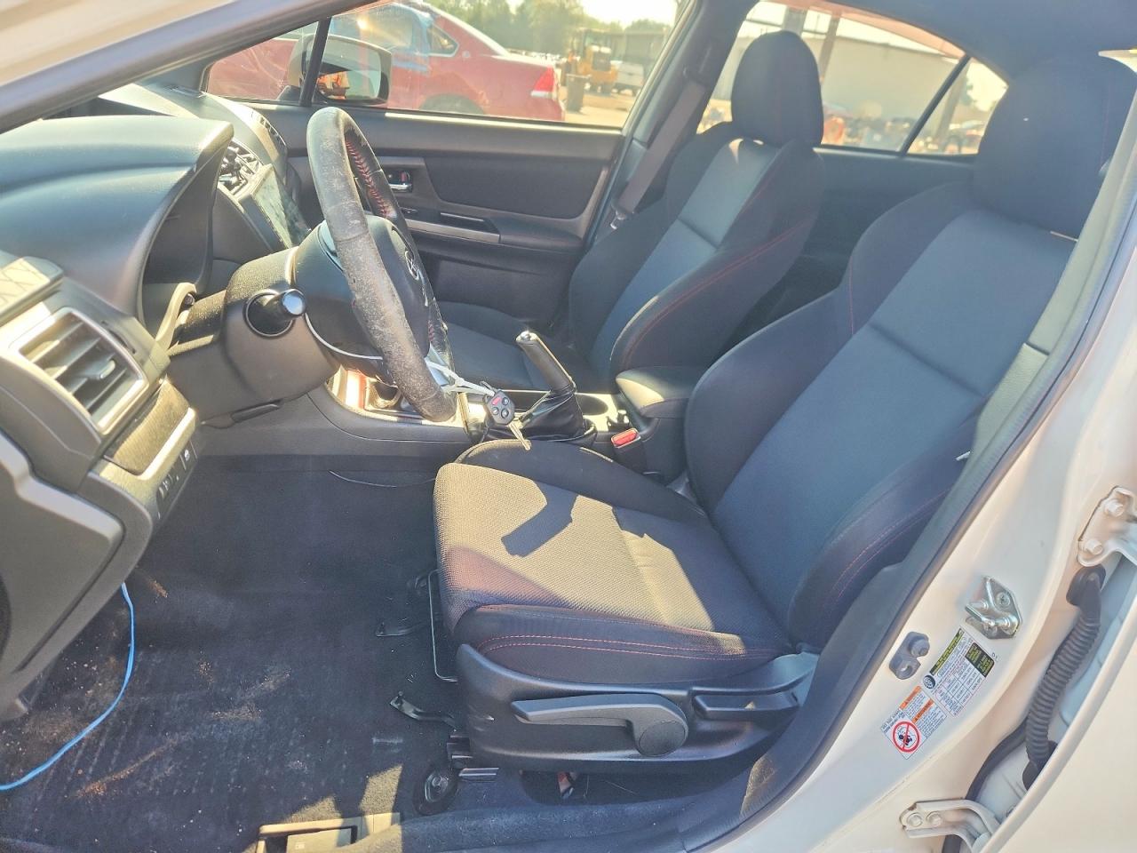 2015 Subaru Wrx Белый vin: JF1VA1A62F9825866