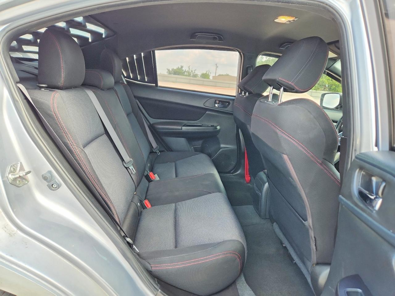 2015 Subaru Wrx Серебряный vin: JF1VA1A64F9819289