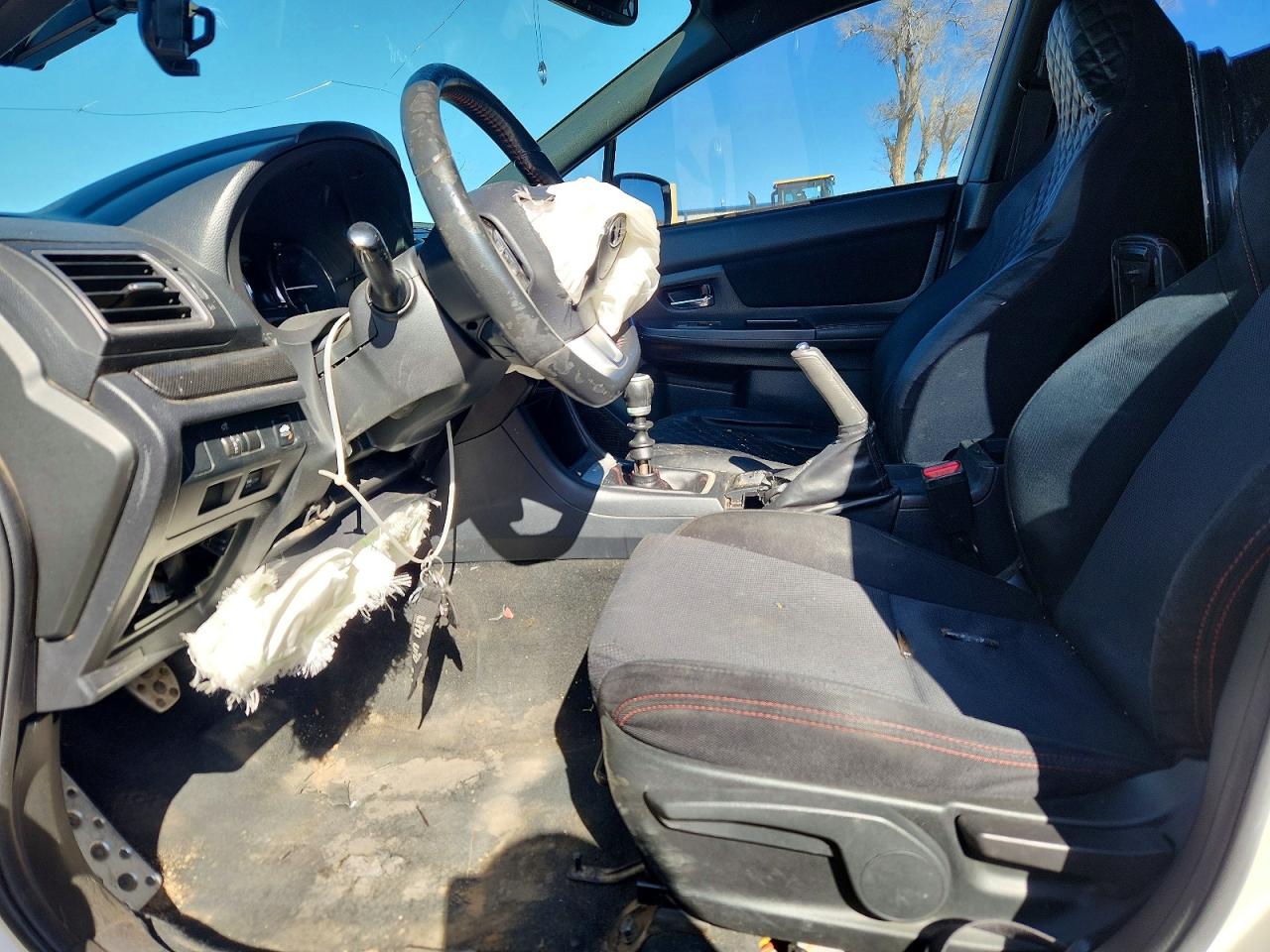 2015 Subaru Wrx Белый vin: JF1VA1A64F9832236