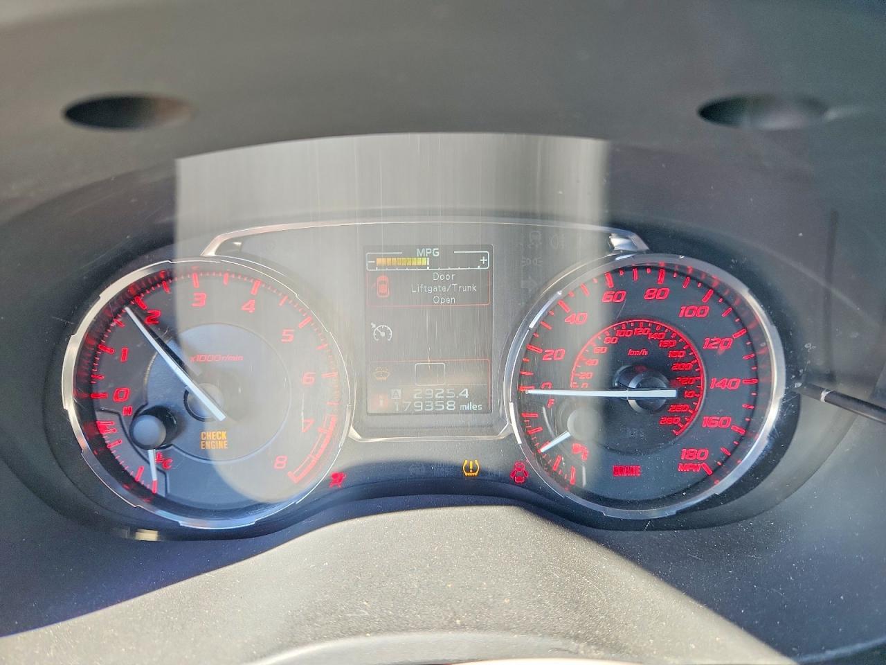 2015 Subaru Wrx Белый vin: JF1VA1A64F9832236