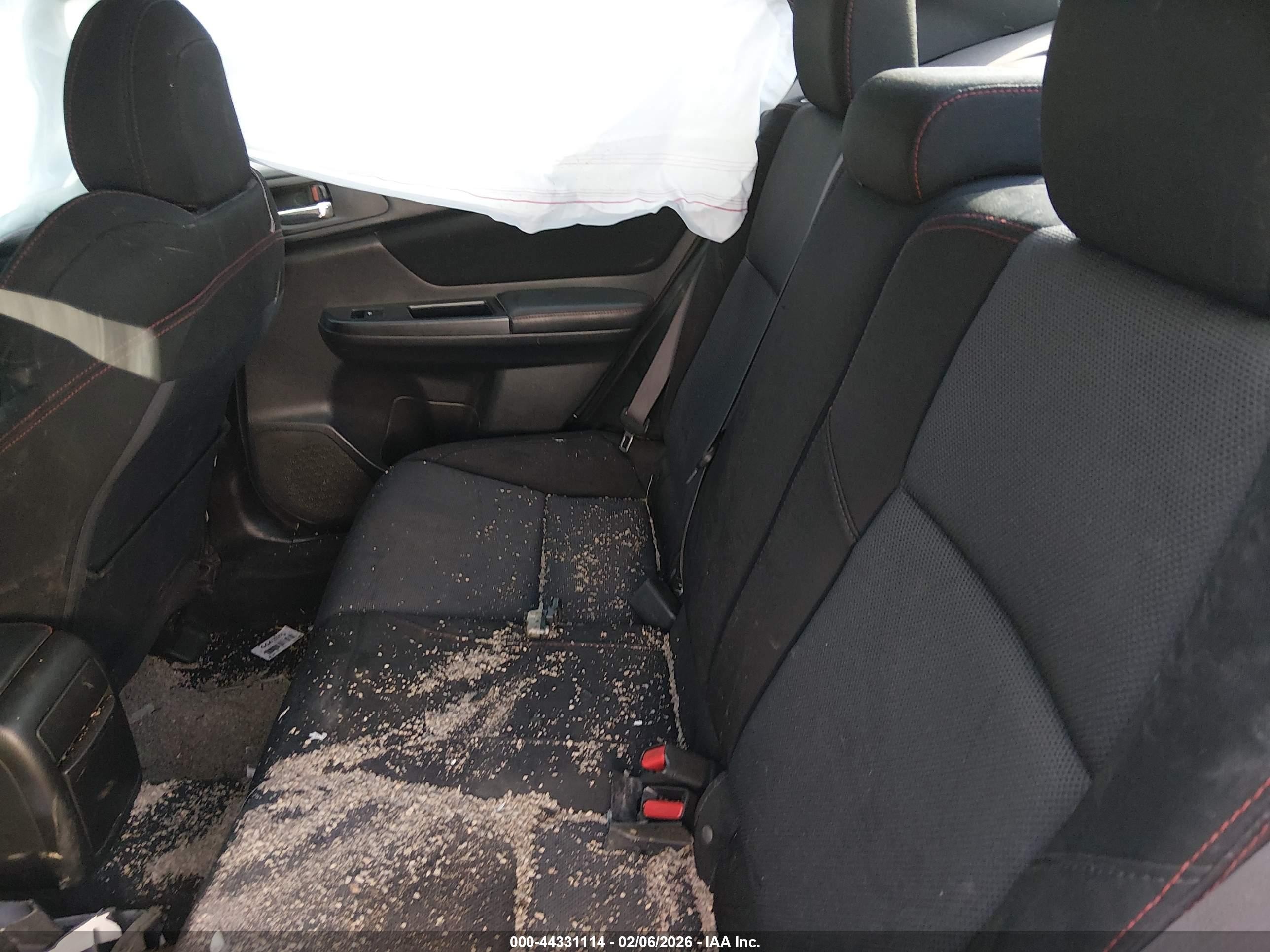 2015 Subaru Wrx Белый vin: JF1VA1A66F9815373