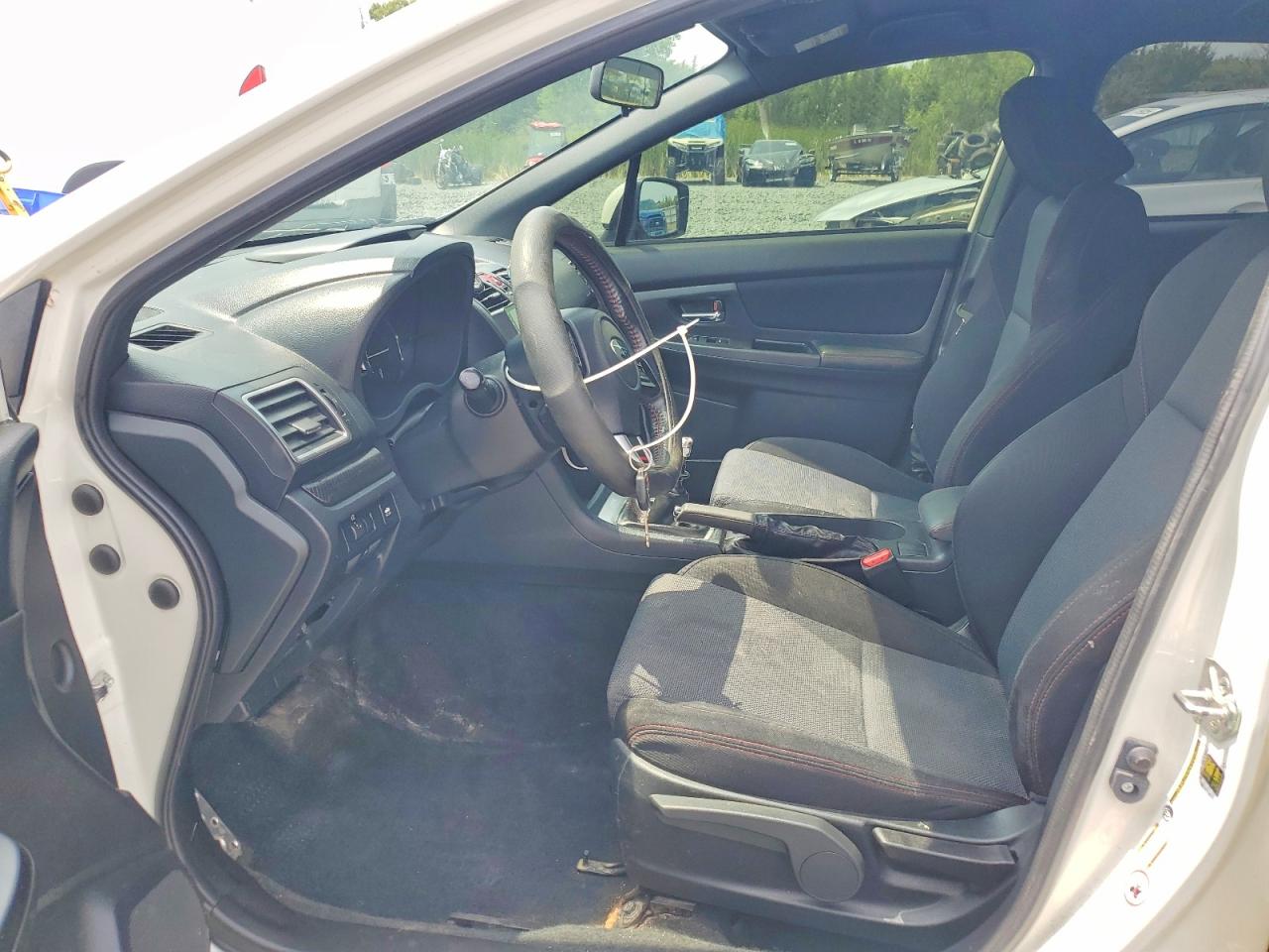 2015 Subaru Wrx Белый vin: JF1VA1A66F9821058