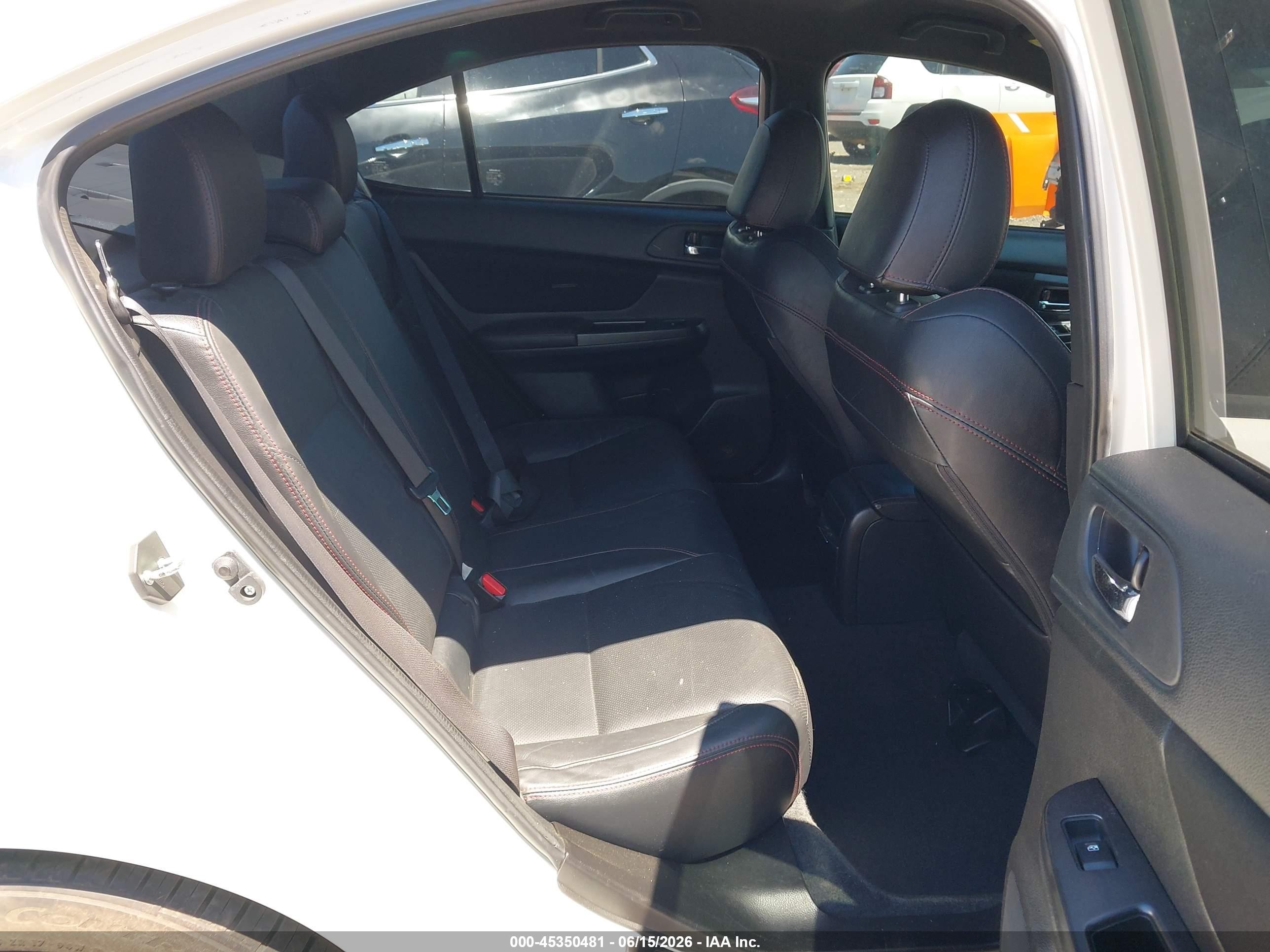 2015 Subaru Wrx   Белый vin: JF1VA1A69F9824794