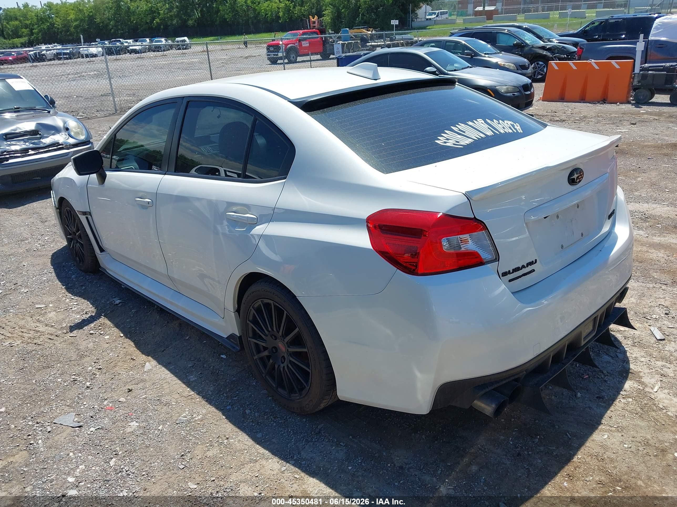 2015 Subaru Wrx   Белый vin: JF1VA1A69F9824794