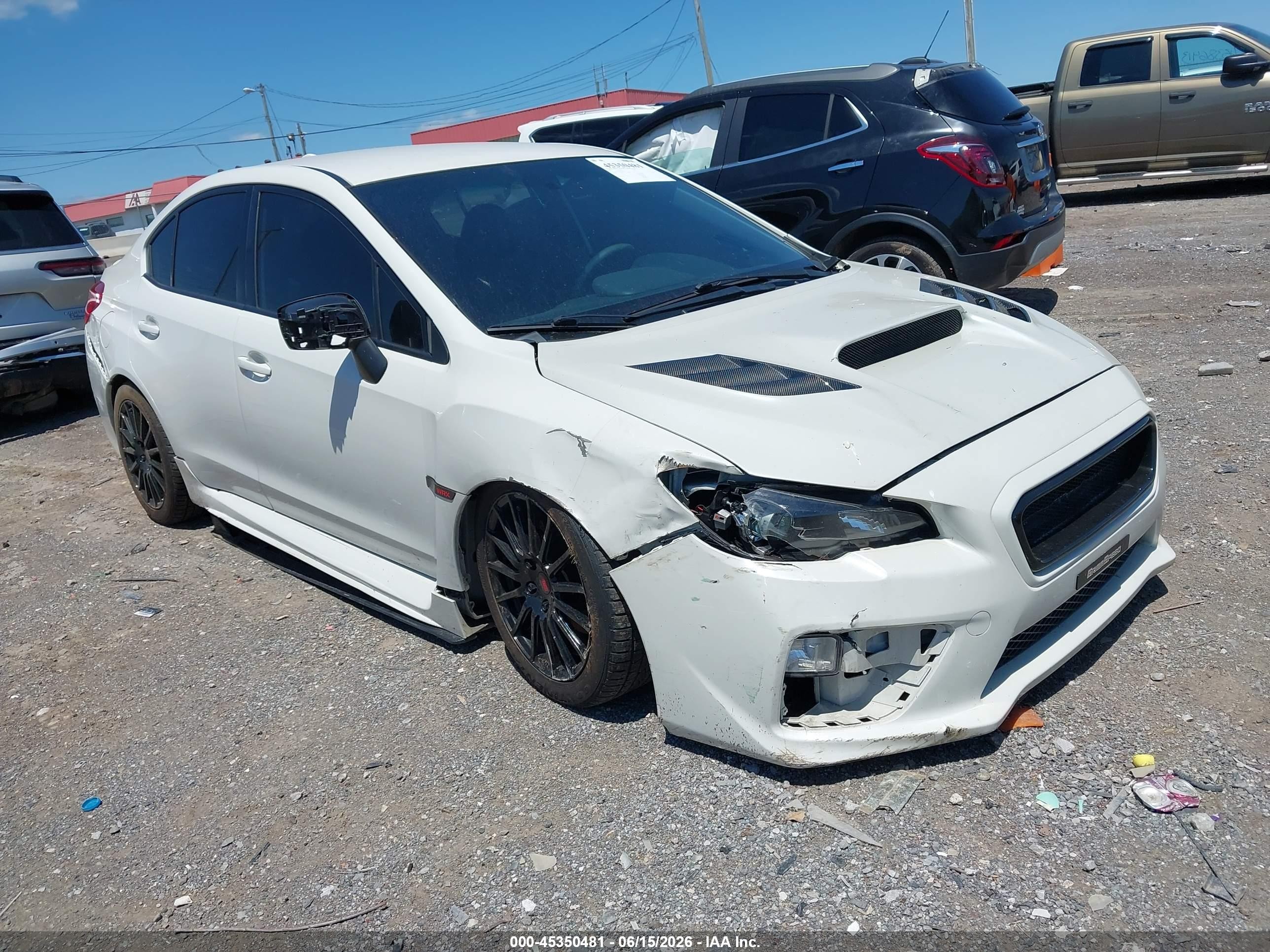 2015 Subaru Wrx   Белый vin: JF1VA1A69F9824794