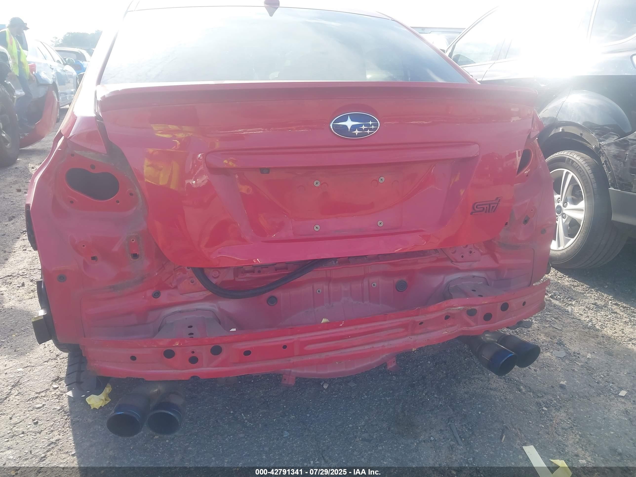 2015 Subaru Wrx Sti   Красный vin: JF1VA2L60F9826761