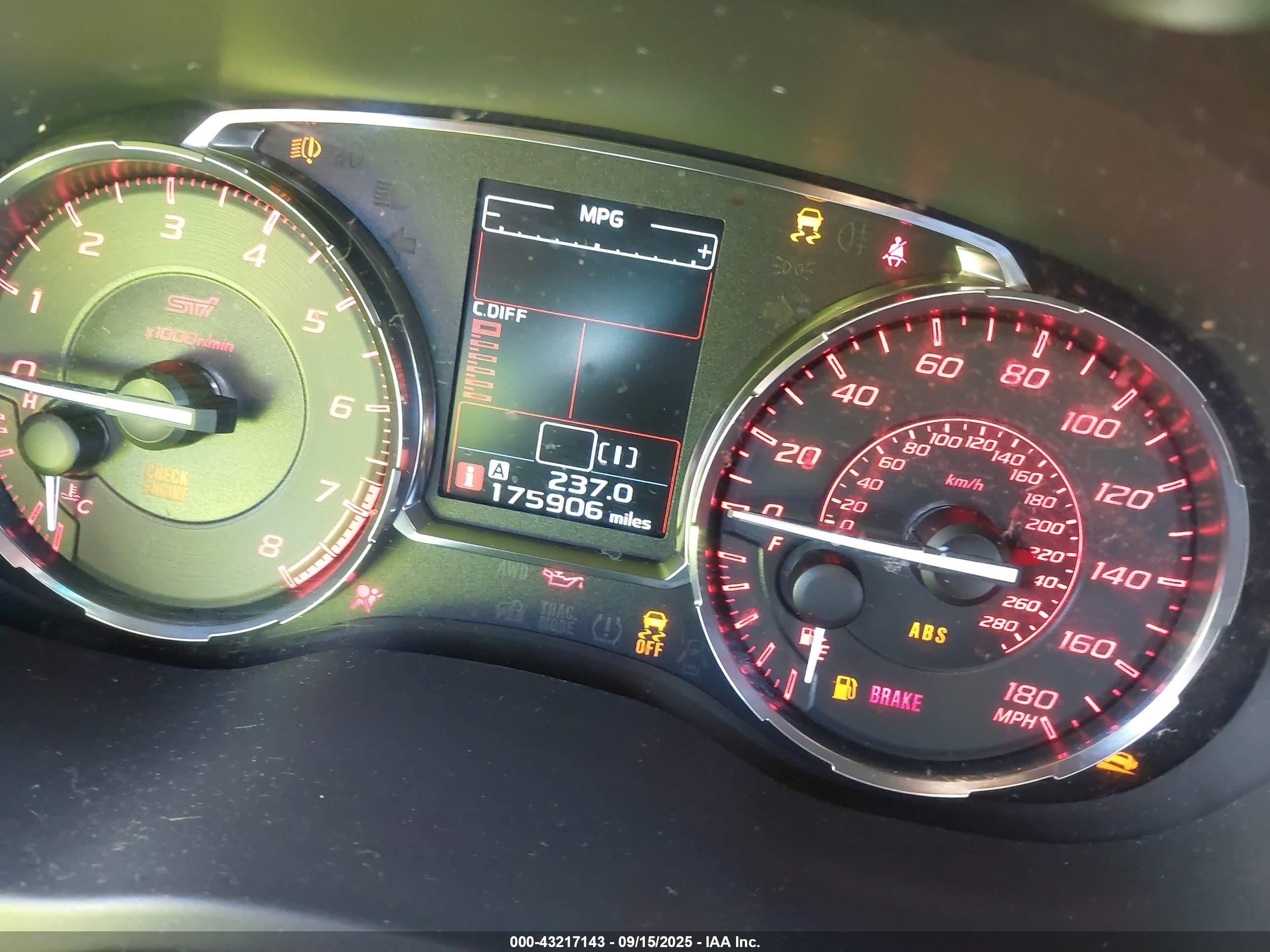 2015 Subaru Wrx Sti Серебряный vin: JF1VA2L69F9807321