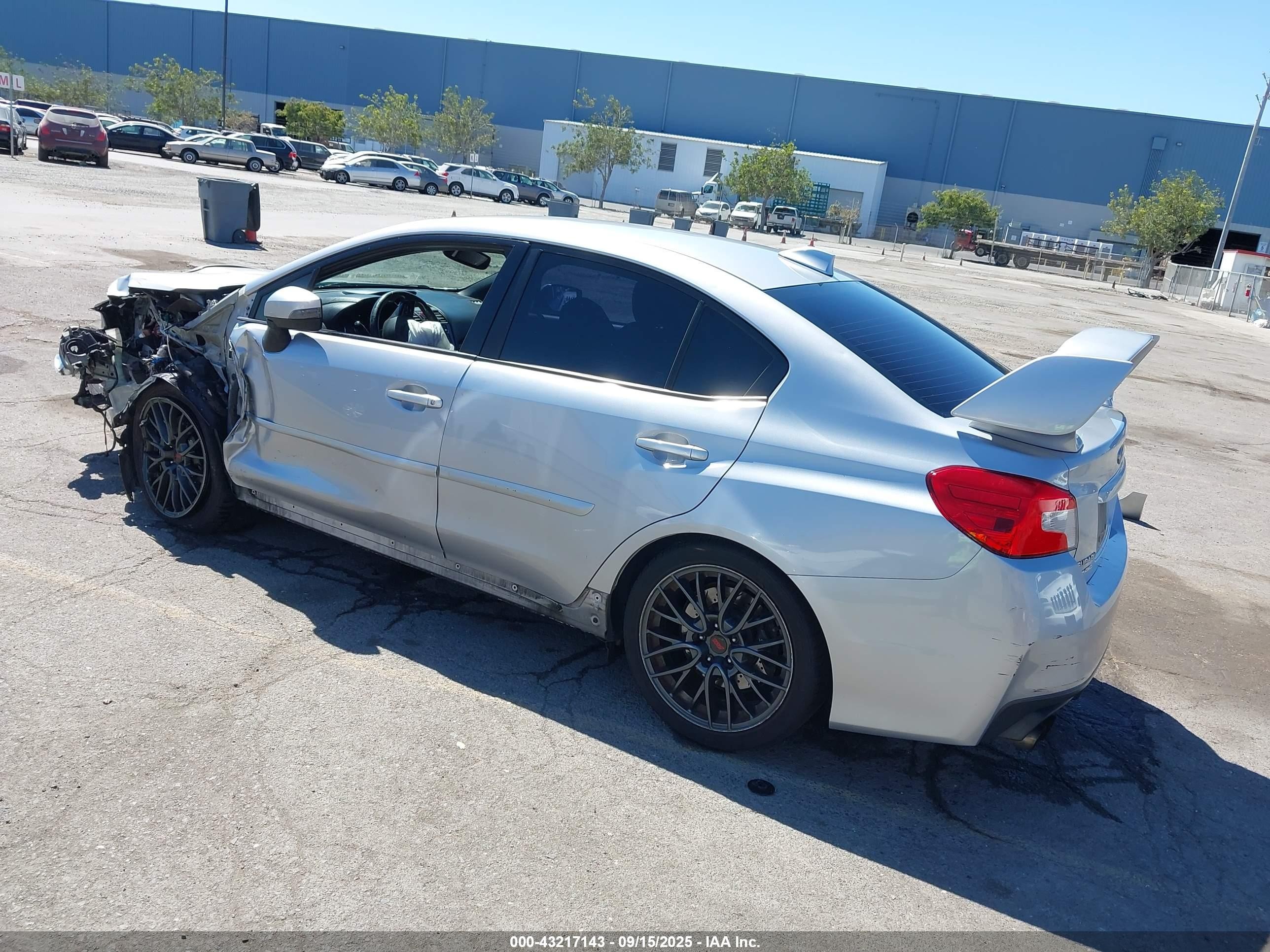 2015 Subaru Wrx Sti Серебряный vin: JF1VA2L69F9807321