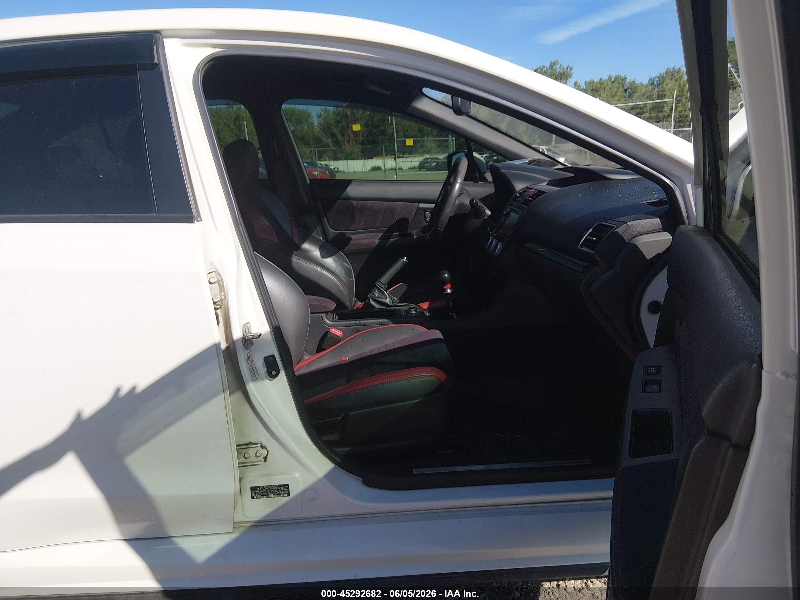2015 Subaru Wrx Sti   White vin: JF1VA2P66F9814298