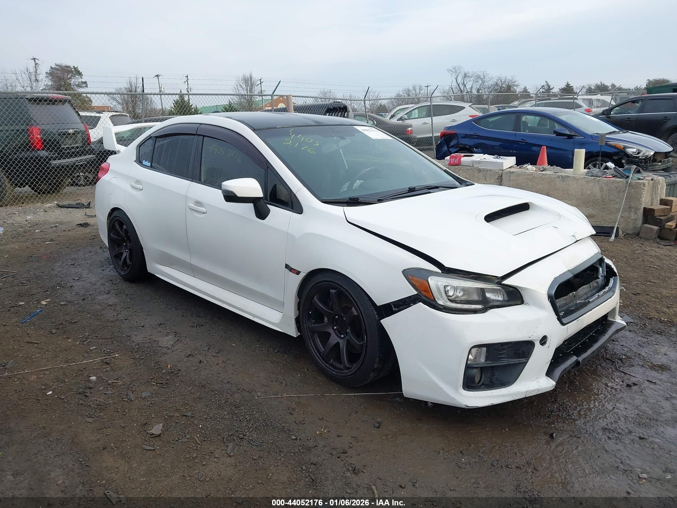 2015 Subaru Wrx Sti   Белый vin: JF1VA2P66F9817816