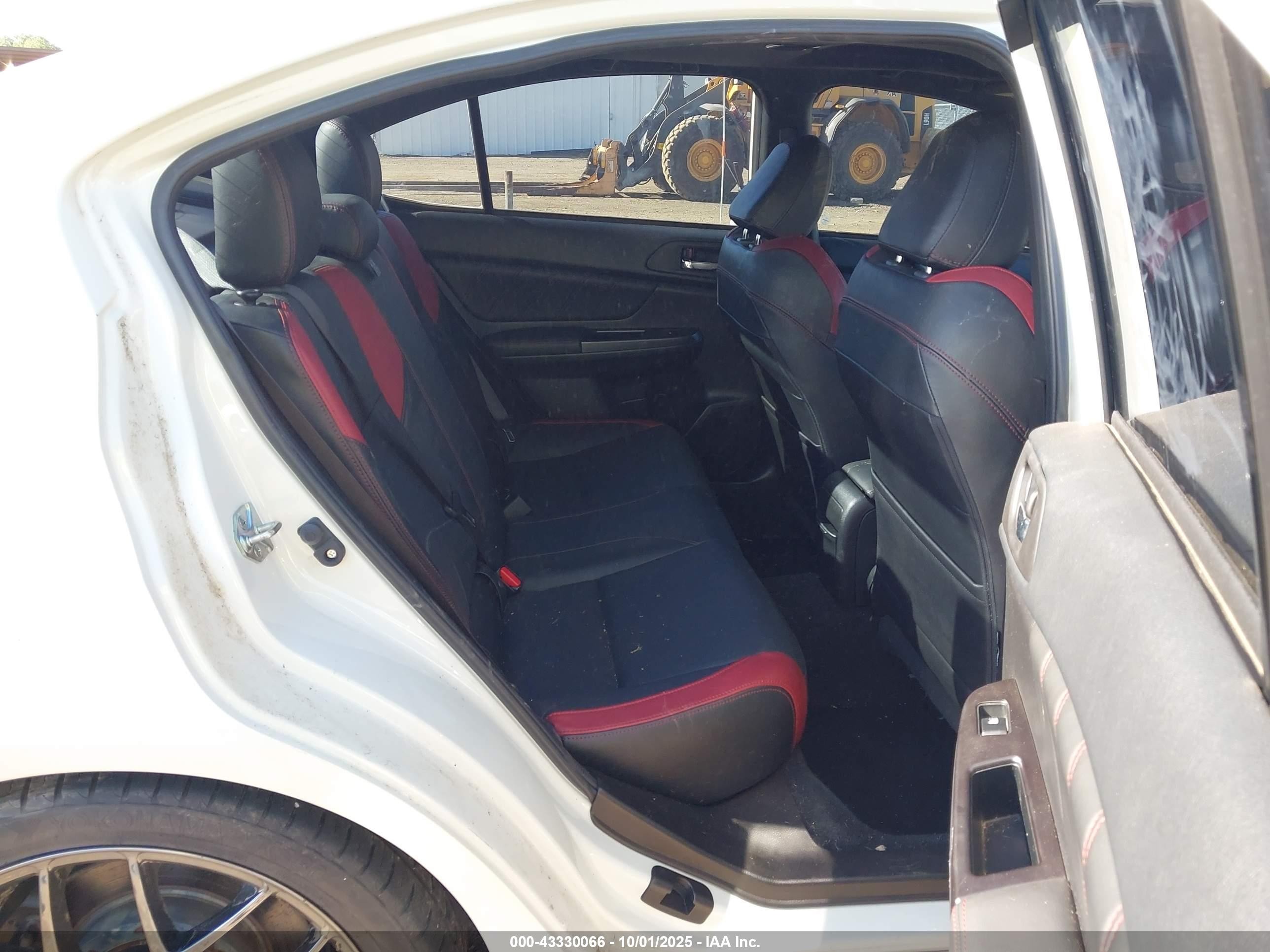 2015 Subaru Wrx Sti Limited Белый vin: JF1VA2S62F9804259
