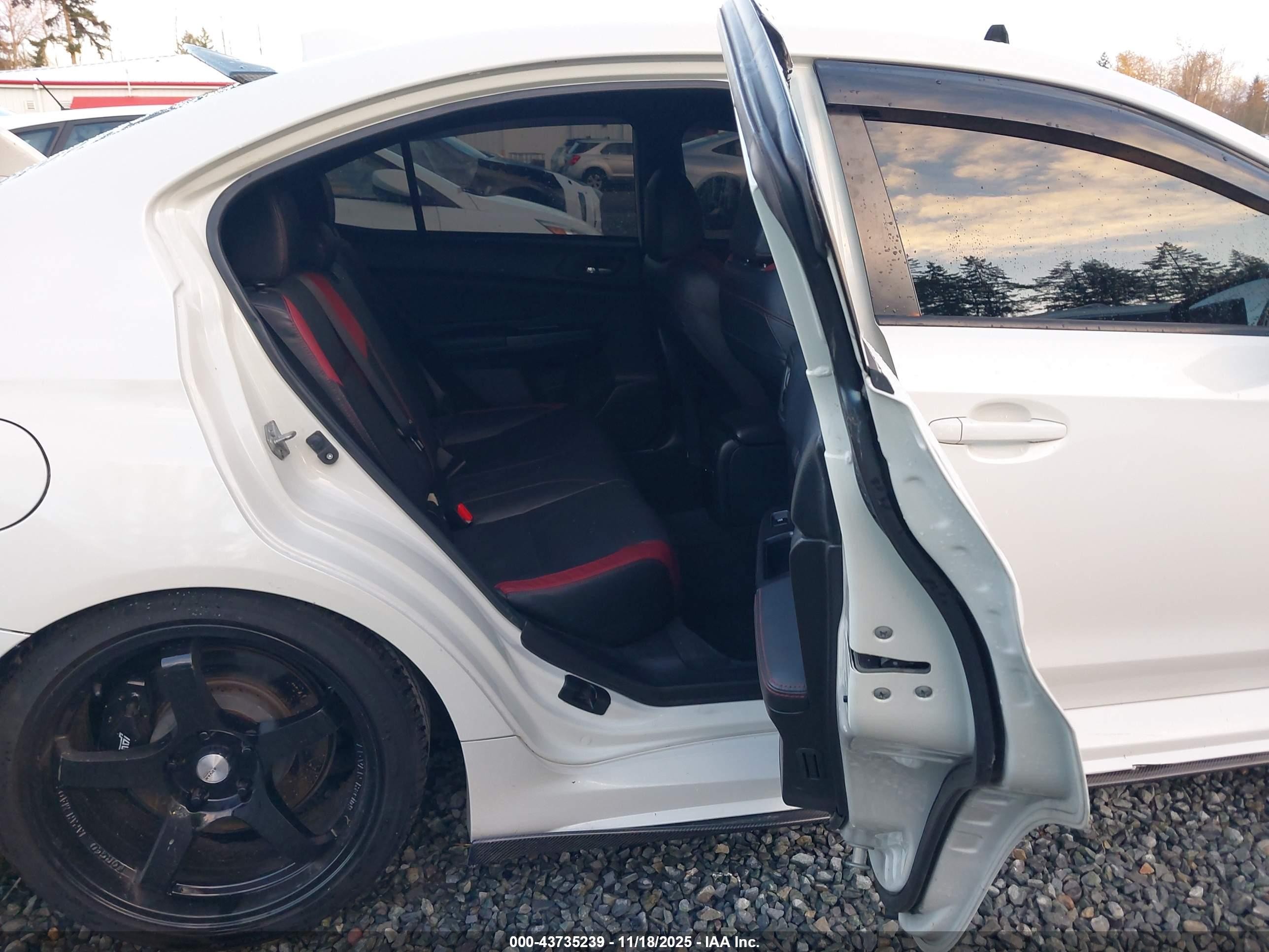 2015 Subaru Wrx Sti Limited White vin: JF1VA2S62F9809641
