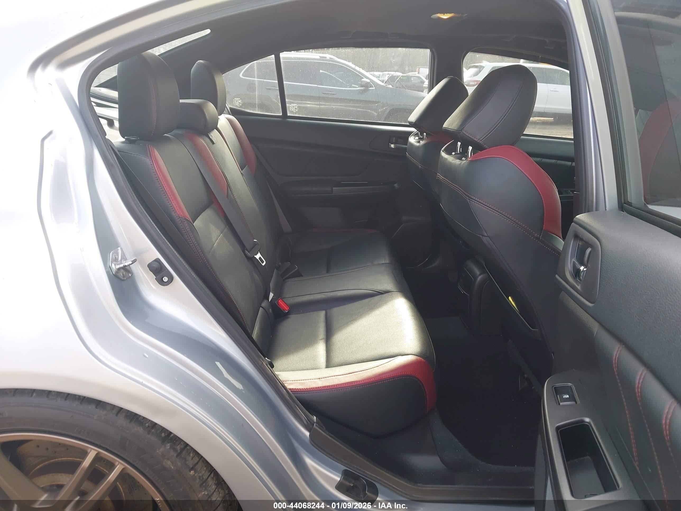2015 Subaru Wrx Sti Limited Silver vin: JF1VA2S69F9800161