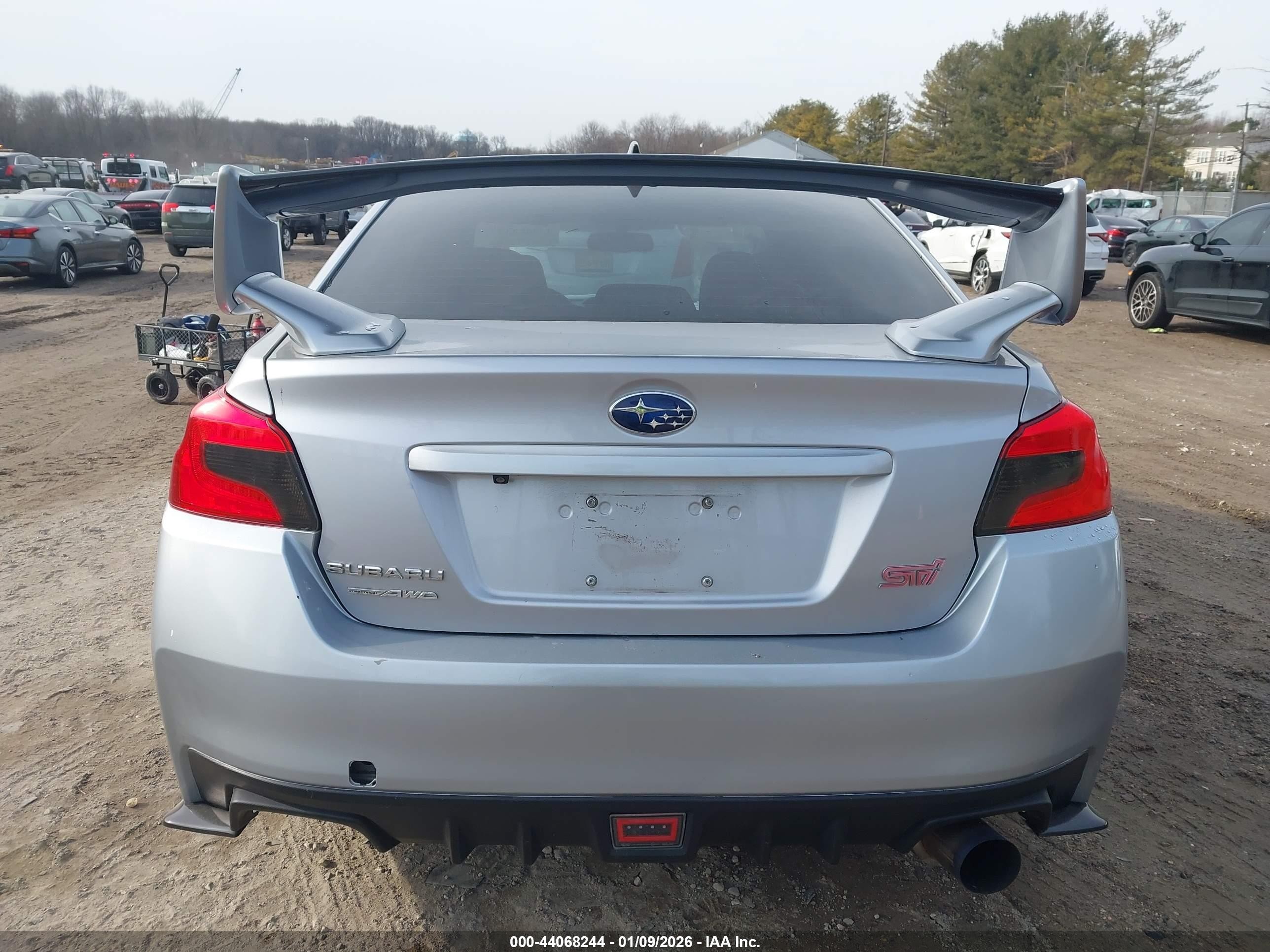 2015 Subaru Wrx Sti Limited Silver vin: JF1VA2S69F9800161