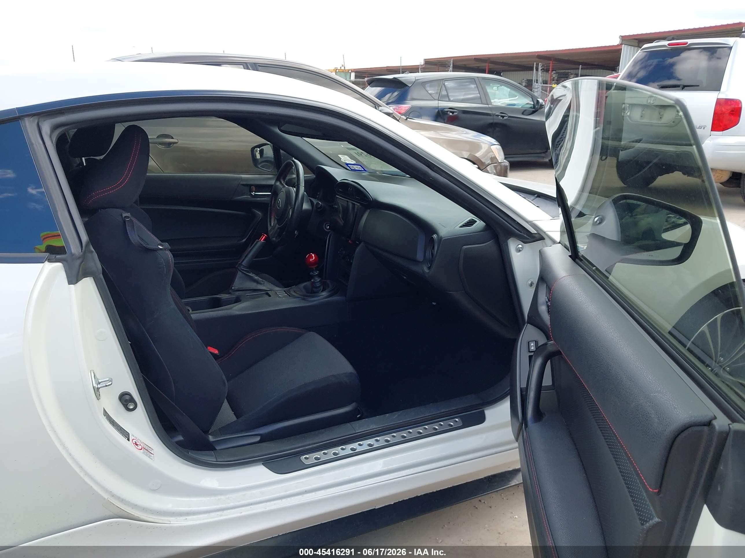 2013 Subaru Brz Premium Белый vin: JF1ZCAB10D1609752