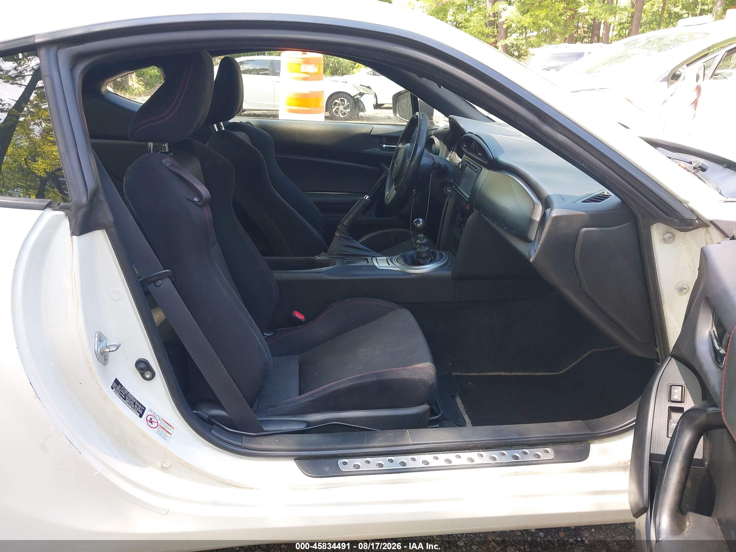 2014 Subaru Brz Premium White vin: JF1ZCAB12E9605589