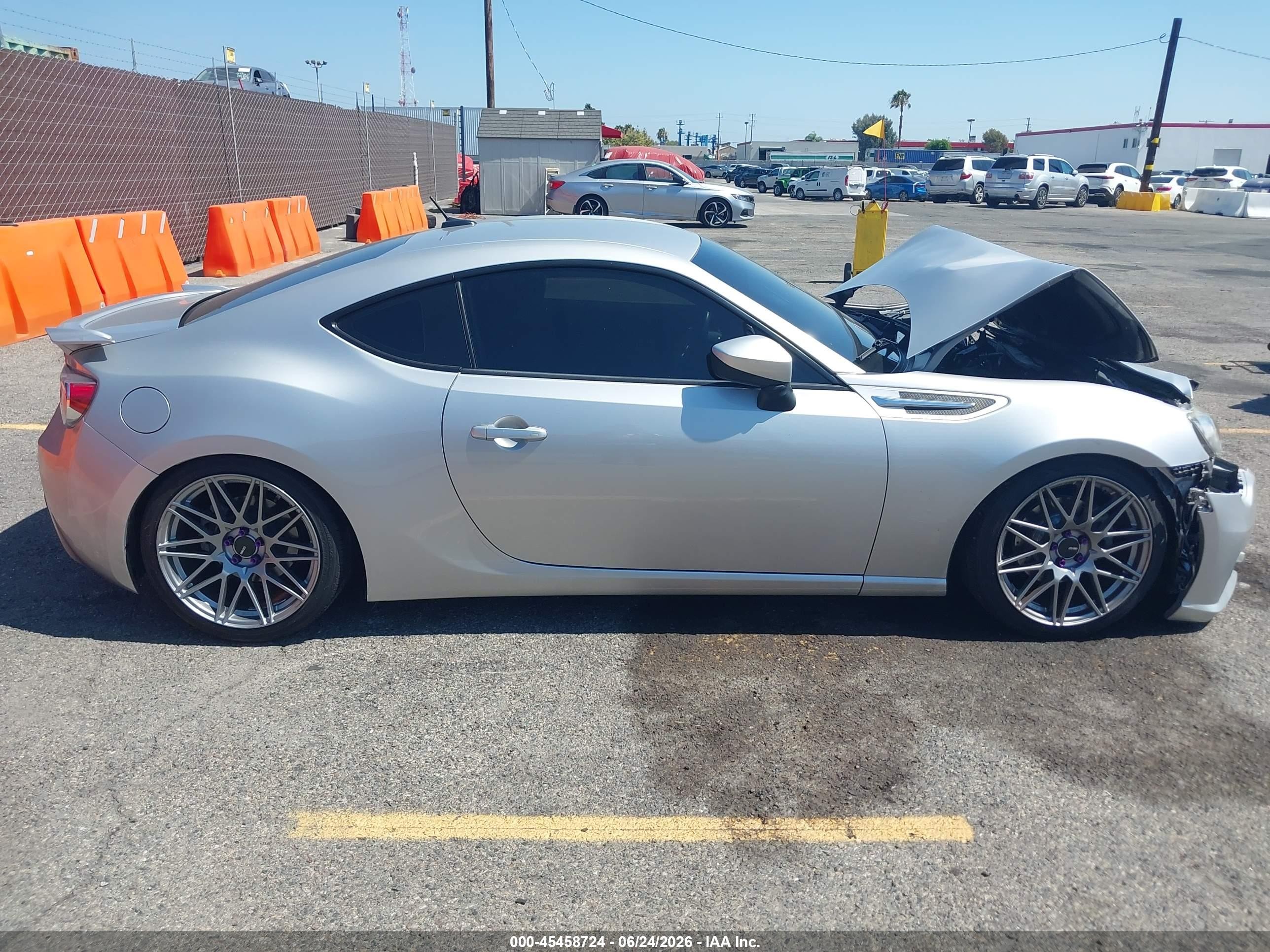 2014 Subaru Brz Limited Silver vin: JF1ZCAC11E9602715