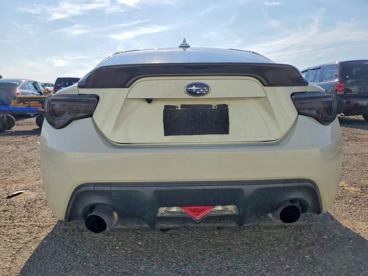 2014 Subaru Brz 2.0 Limited White vin: JF1ZCAC14E9605656