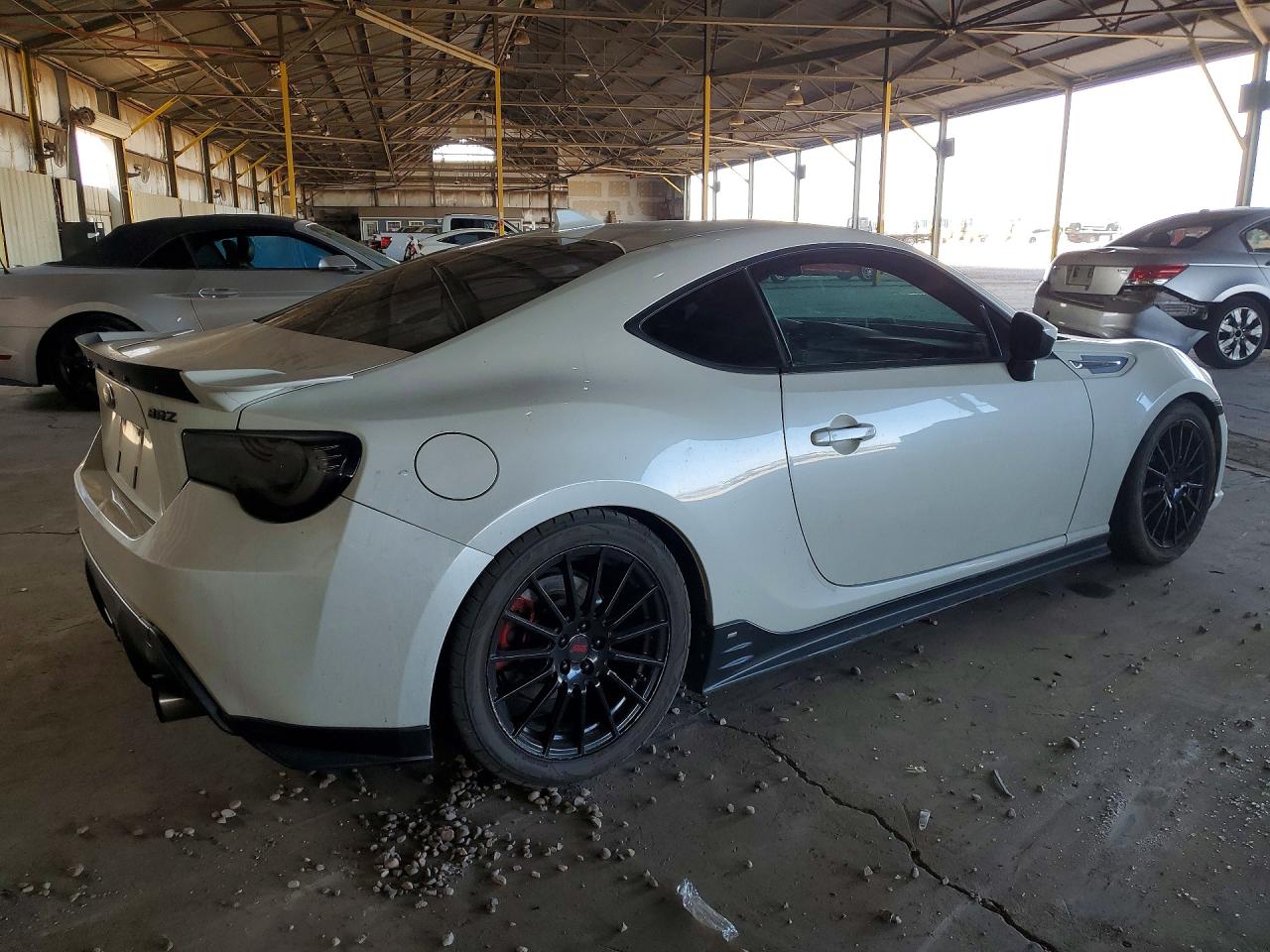 2015 Subaru Brz 2.0 Limited White vin: JF1ZCAC14F9601169
