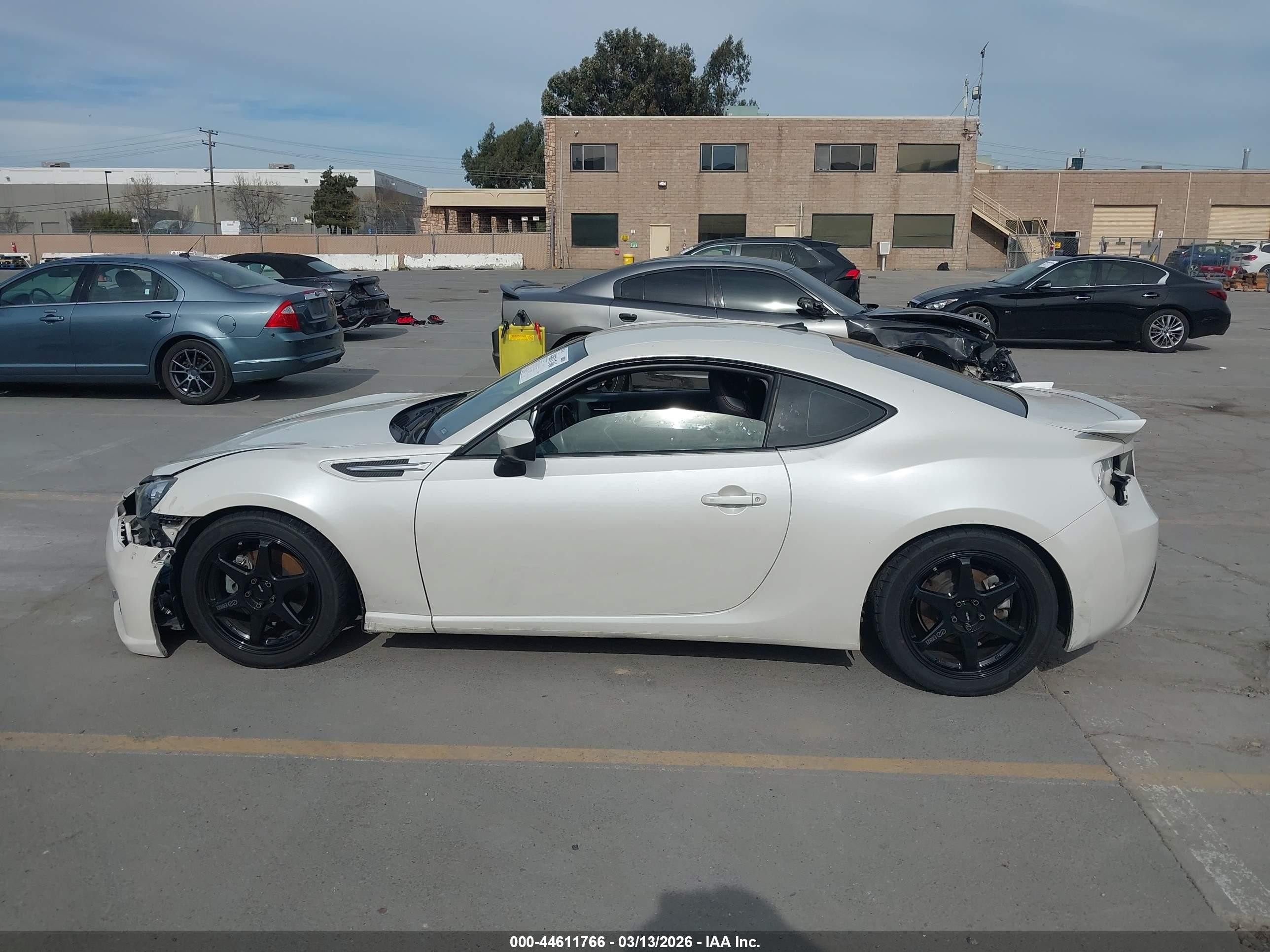 2014 Subaru Brz Limited Белый vin: JF1ZCAC17E9602296