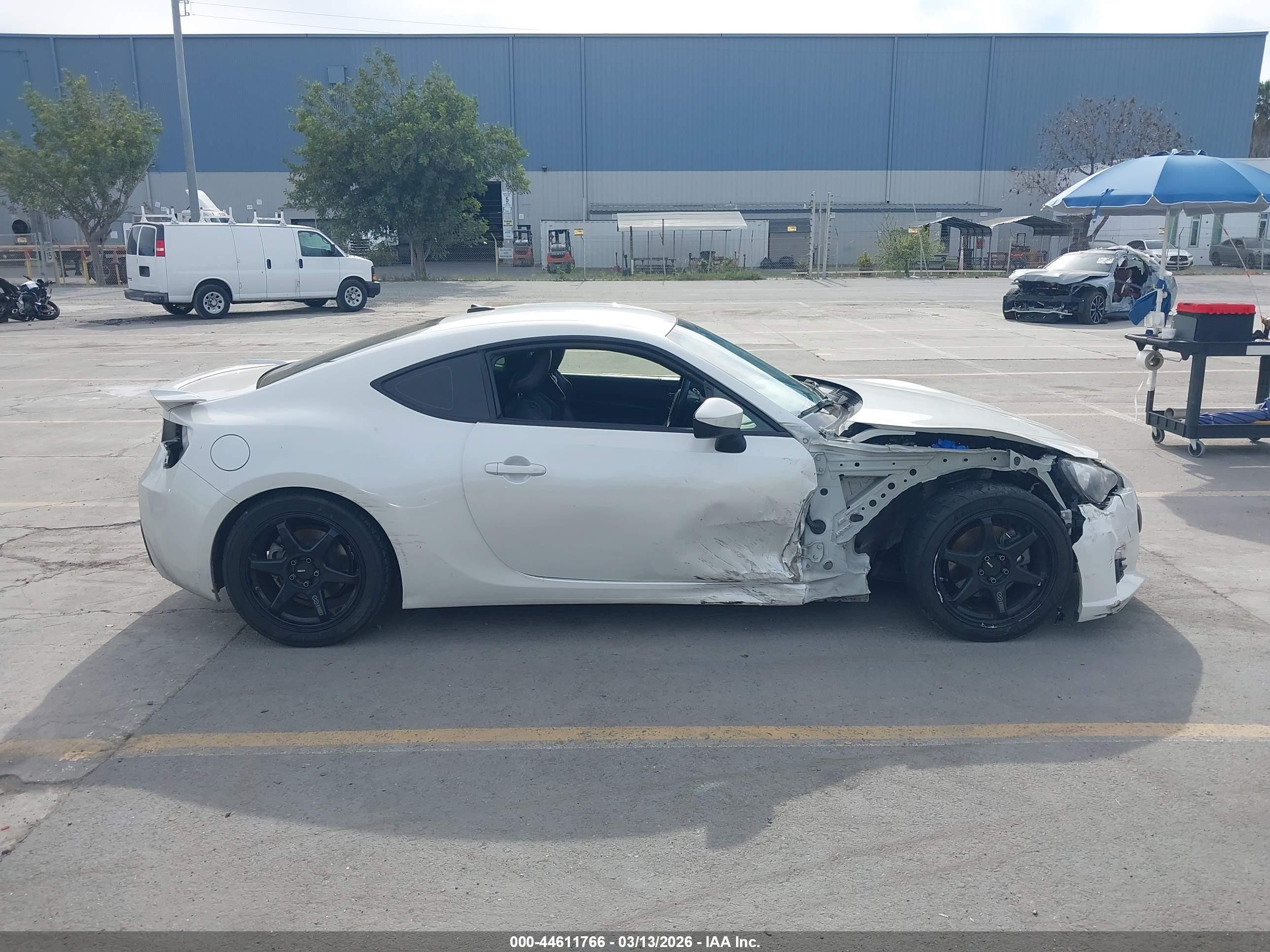 2014 Subaru Brz Limited Белый vin: JF1ZCAC17E9602296