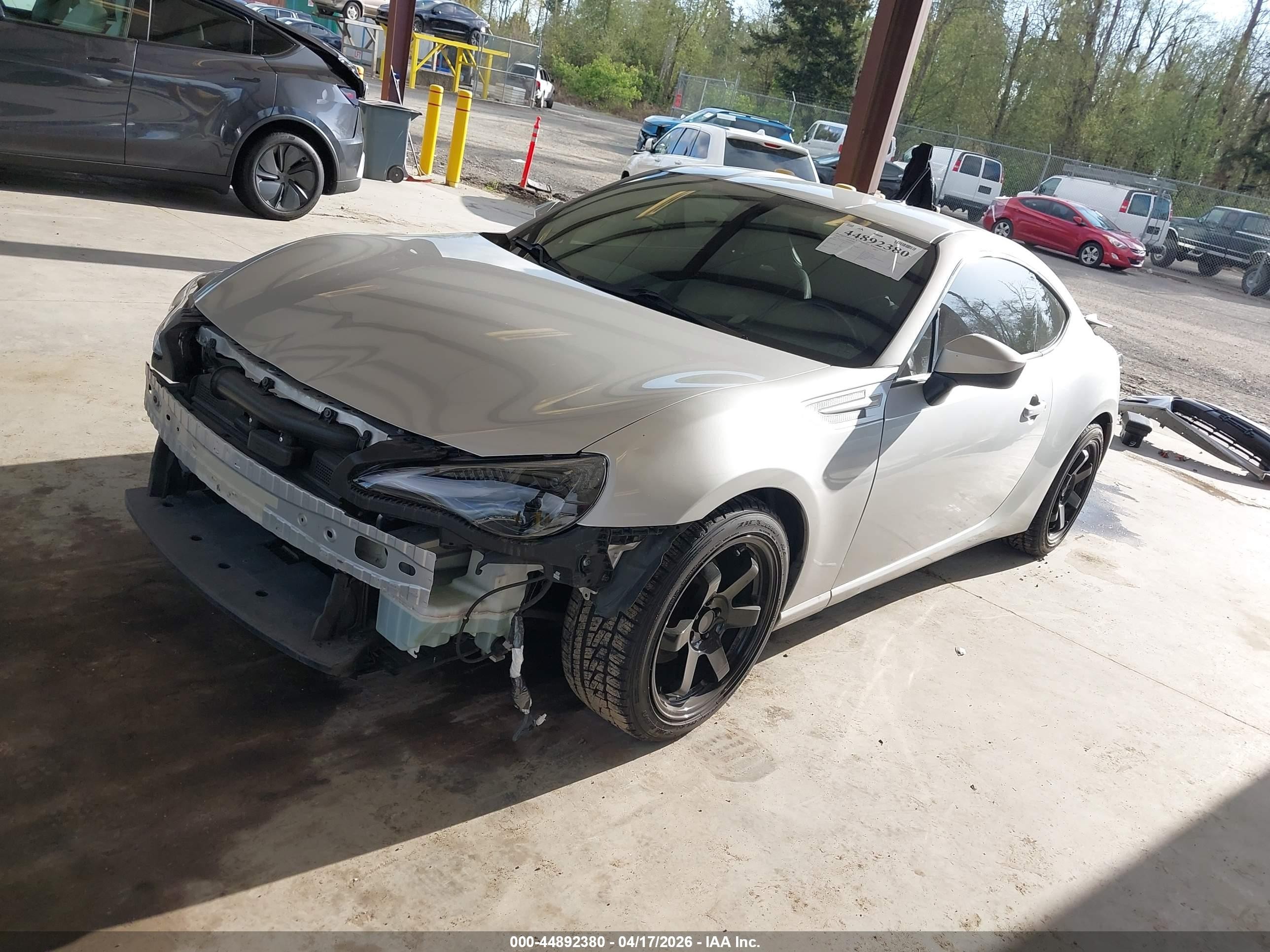 2014 Subaru Brz Limited Серебряный vin: JF1ZCAC18E9603618