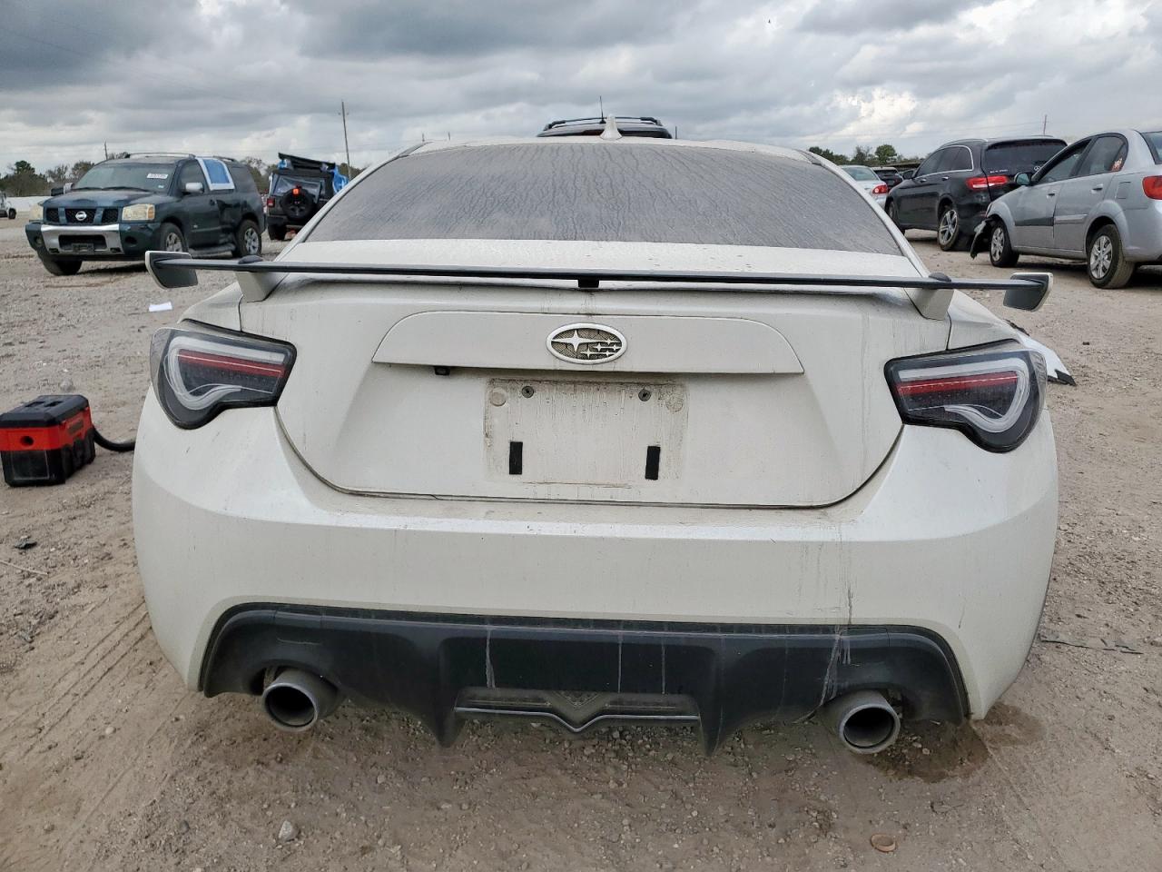 2017 Subaru Brz 2.0 Limited White vin: JF1ZCAC18H8605489