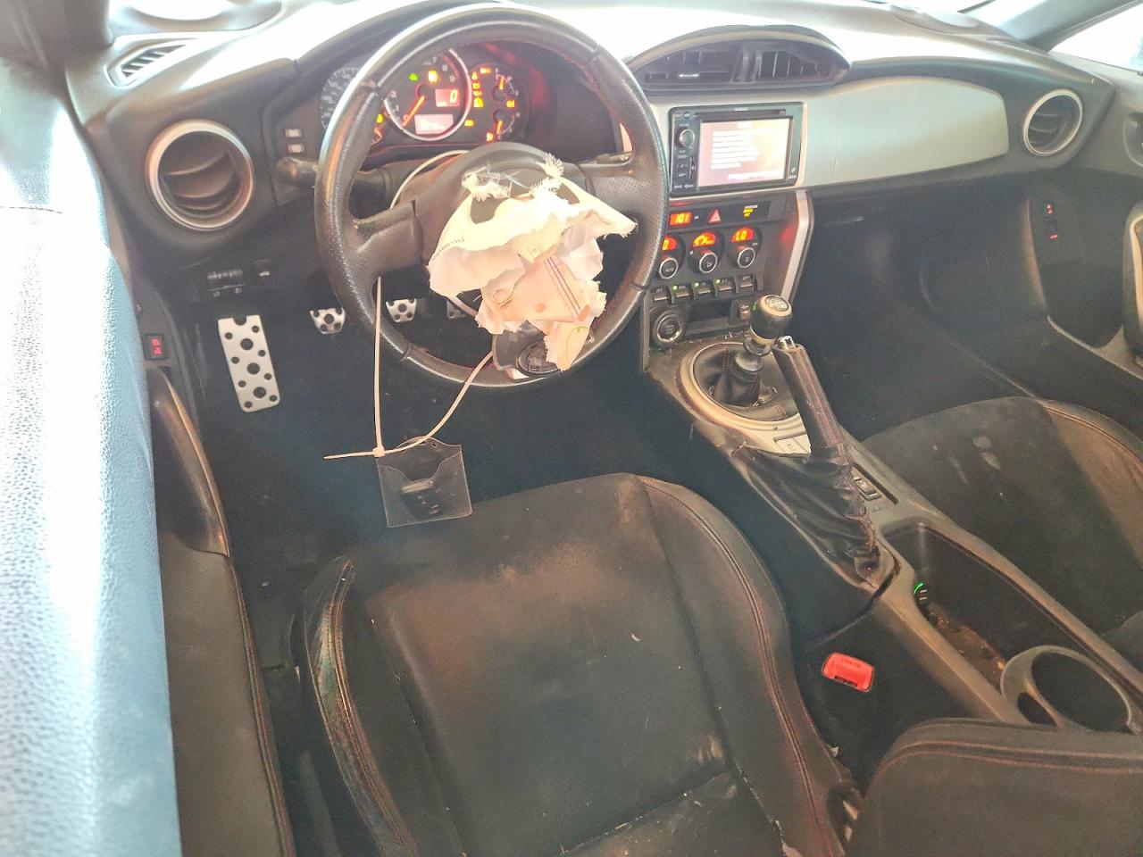 2013 Subaru Brz 2.0 Limited White vin: JF1ZCAC1XD1608493