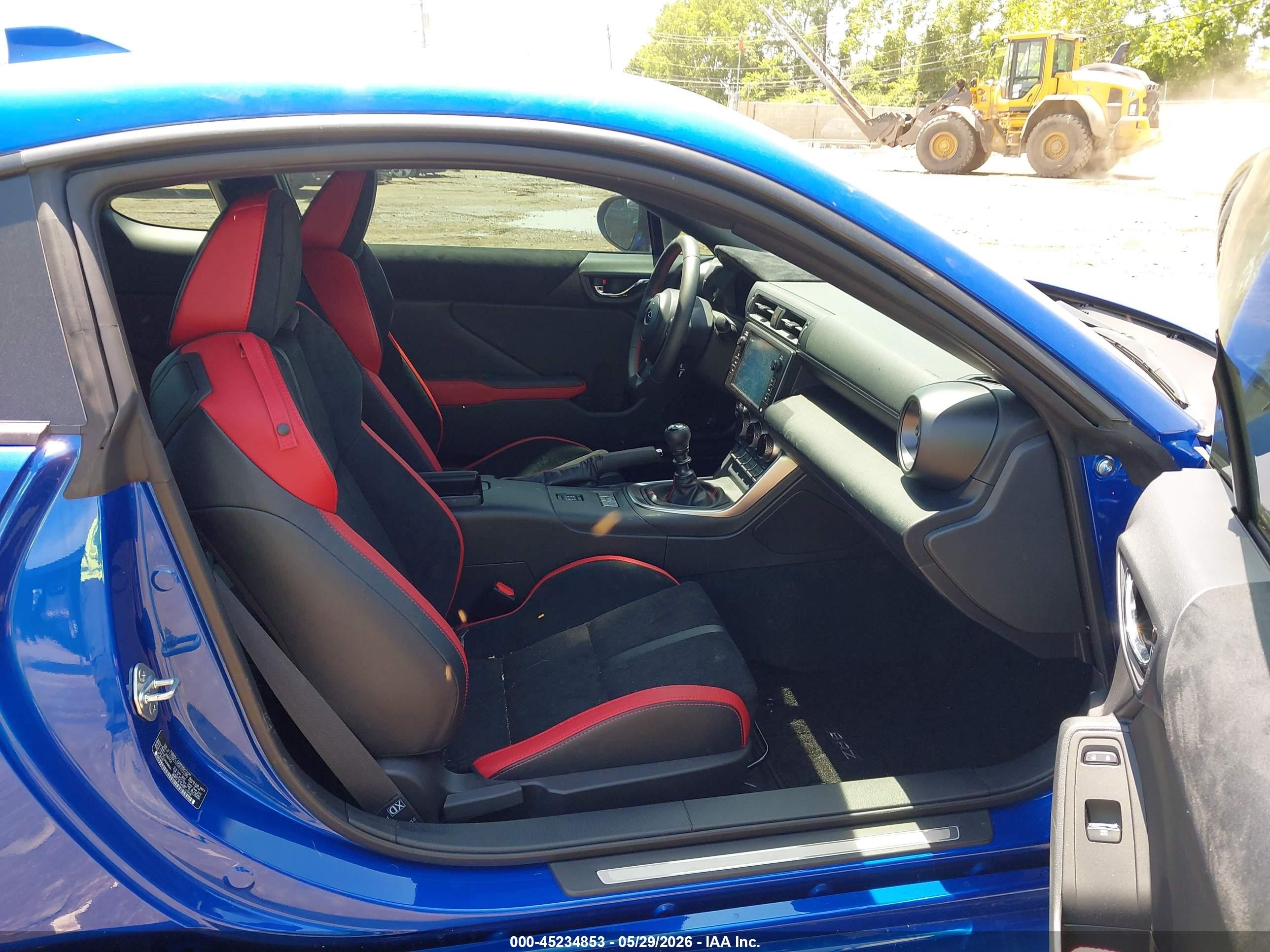 2025 Subaru Brz Limited Blue vin: JF1ZDBE10S9703286