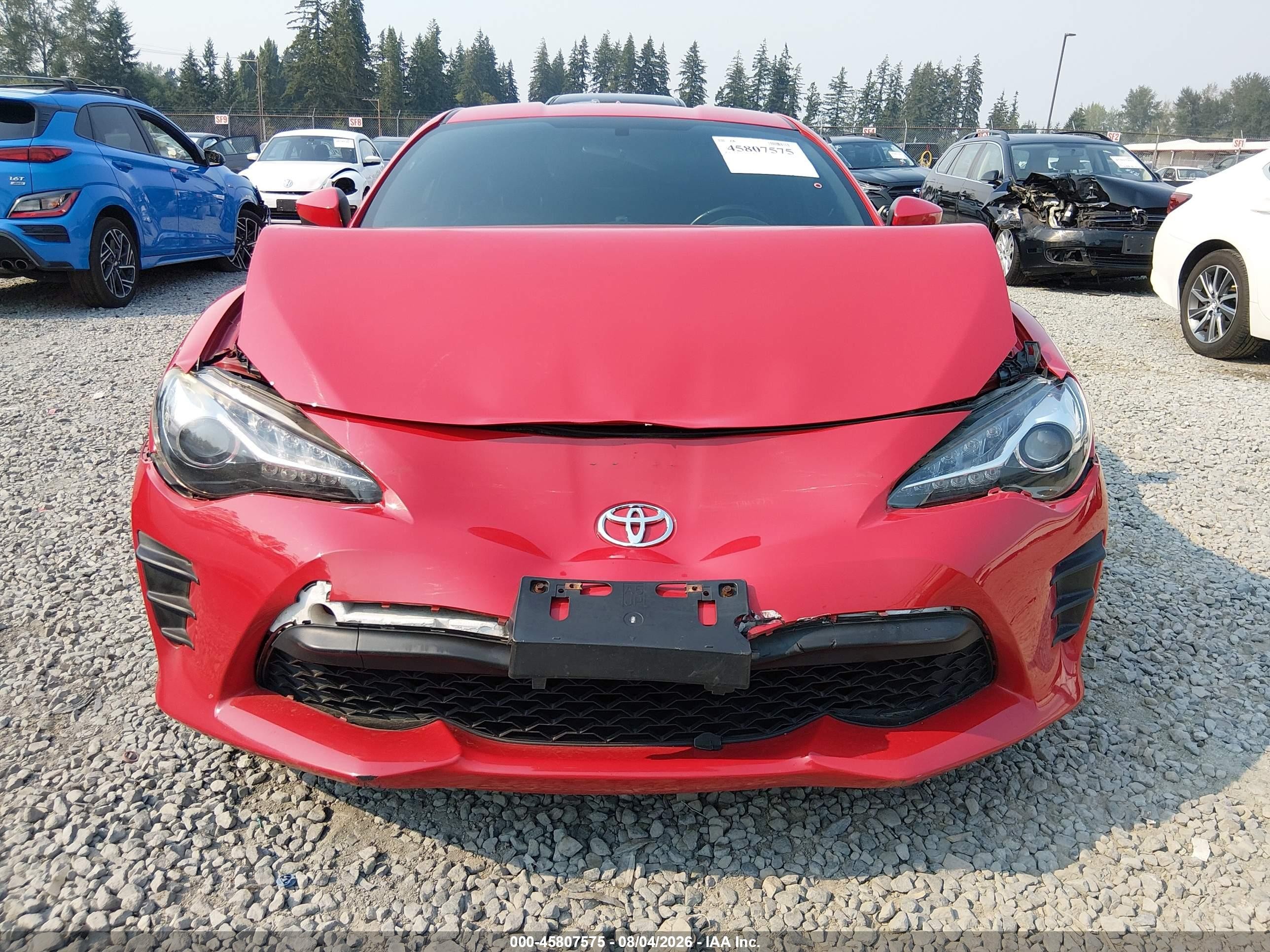 2017 Toyota 86   Red vin: JF1ZNAA11H9702279
