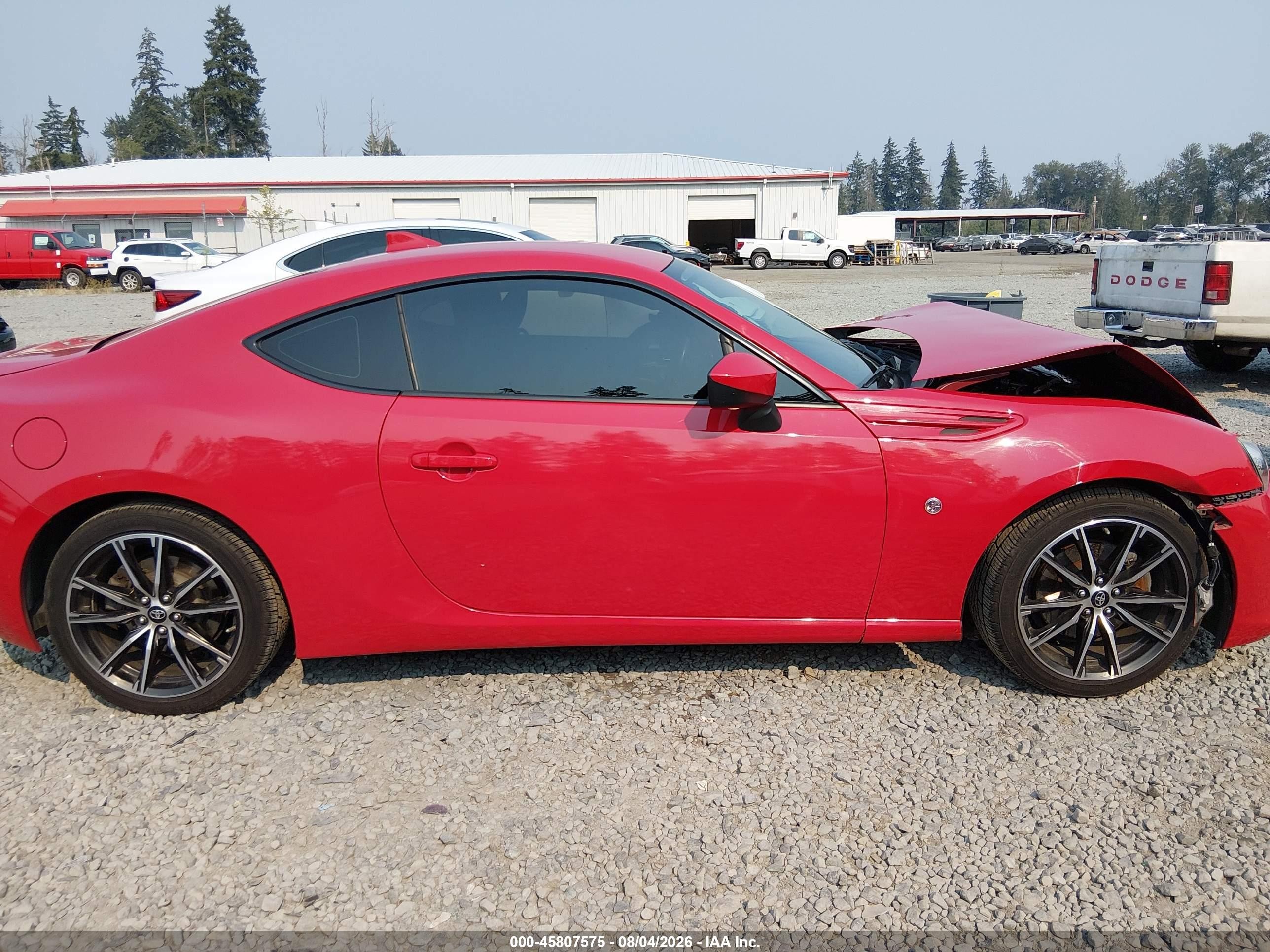 2017 Toyota 86   Red vin: JF1ZNAA11H9702279