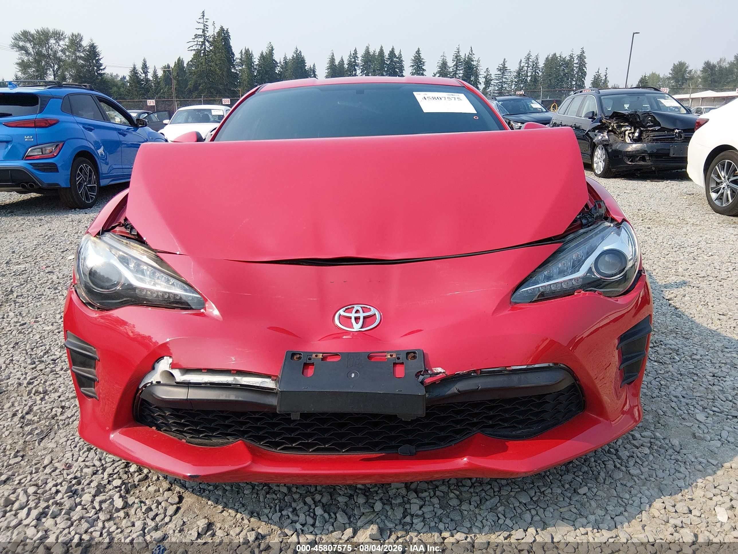 2017 Toyota 86   Red vin: JF1ZNAA11H9702279