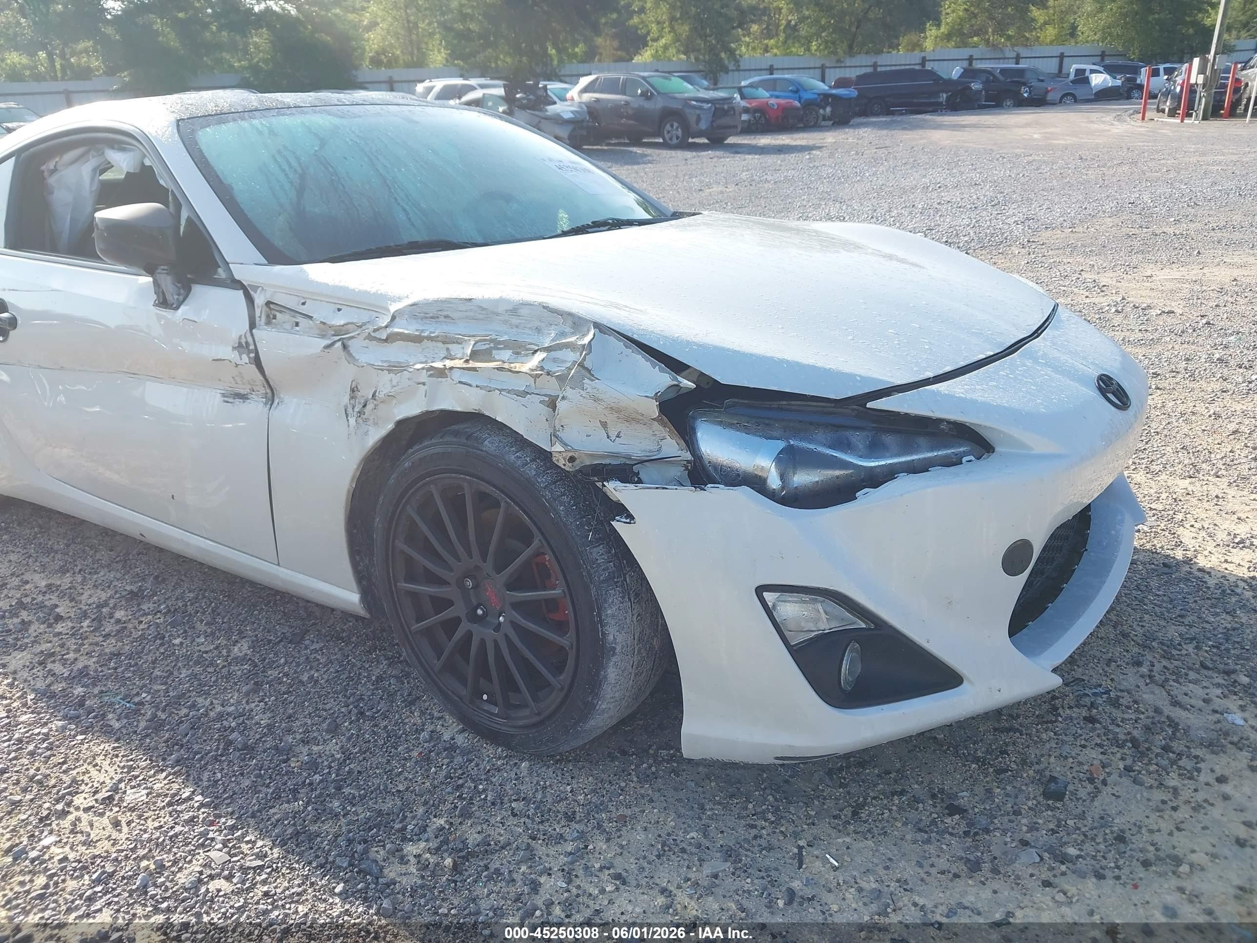 2017 Toyota 86   White vin: JF1ZNAA12H9709953