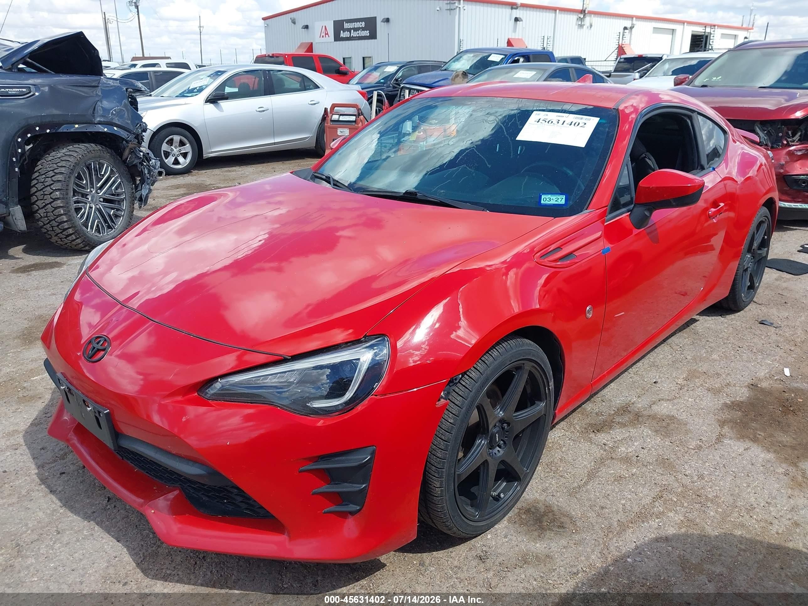 2017 Toyota 86   Red vin: JF1ZNAA18H8701958