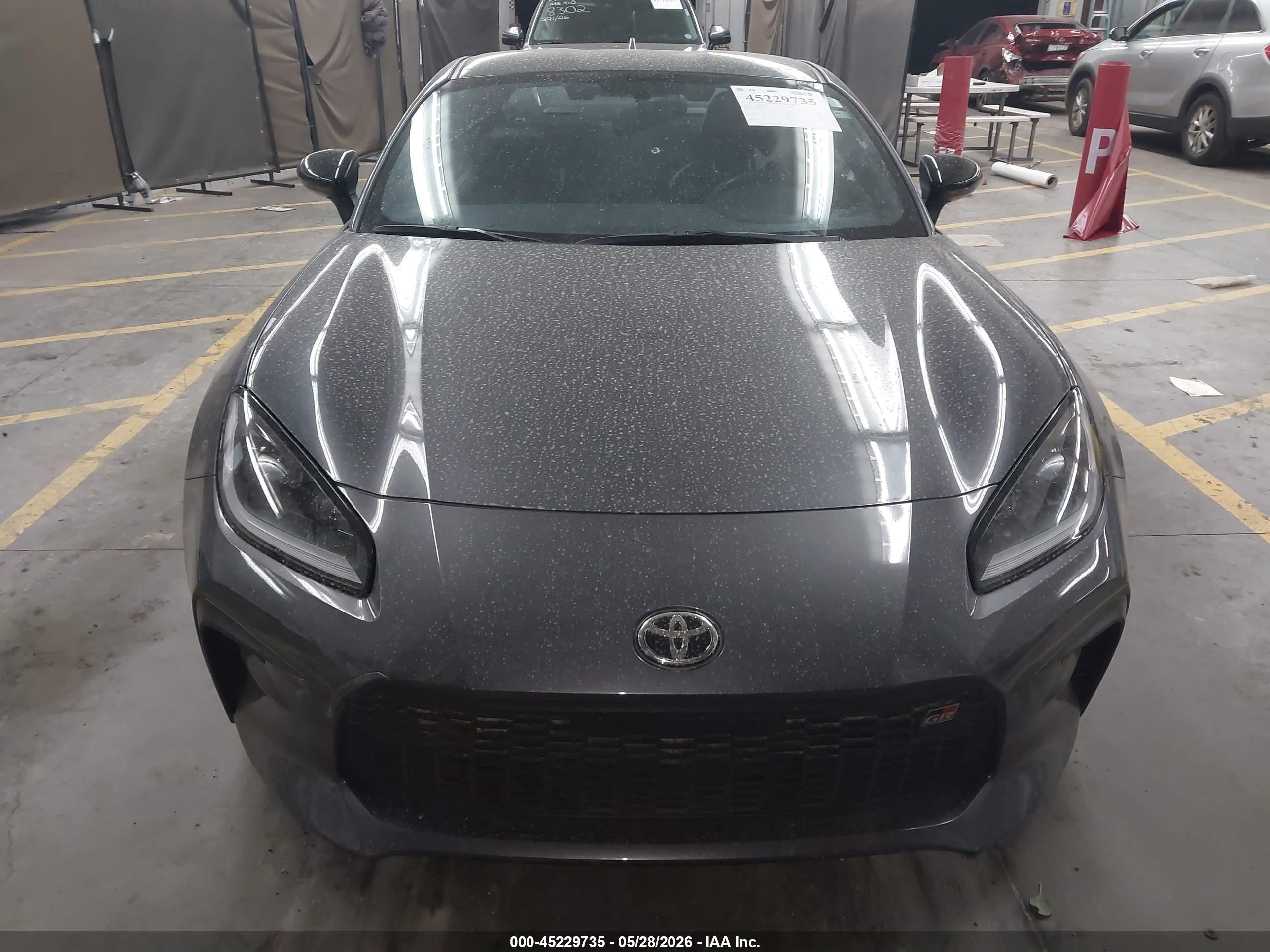 2025 Toyota Gr86 Premium Gray vin: JF1ZNBE10S9753120