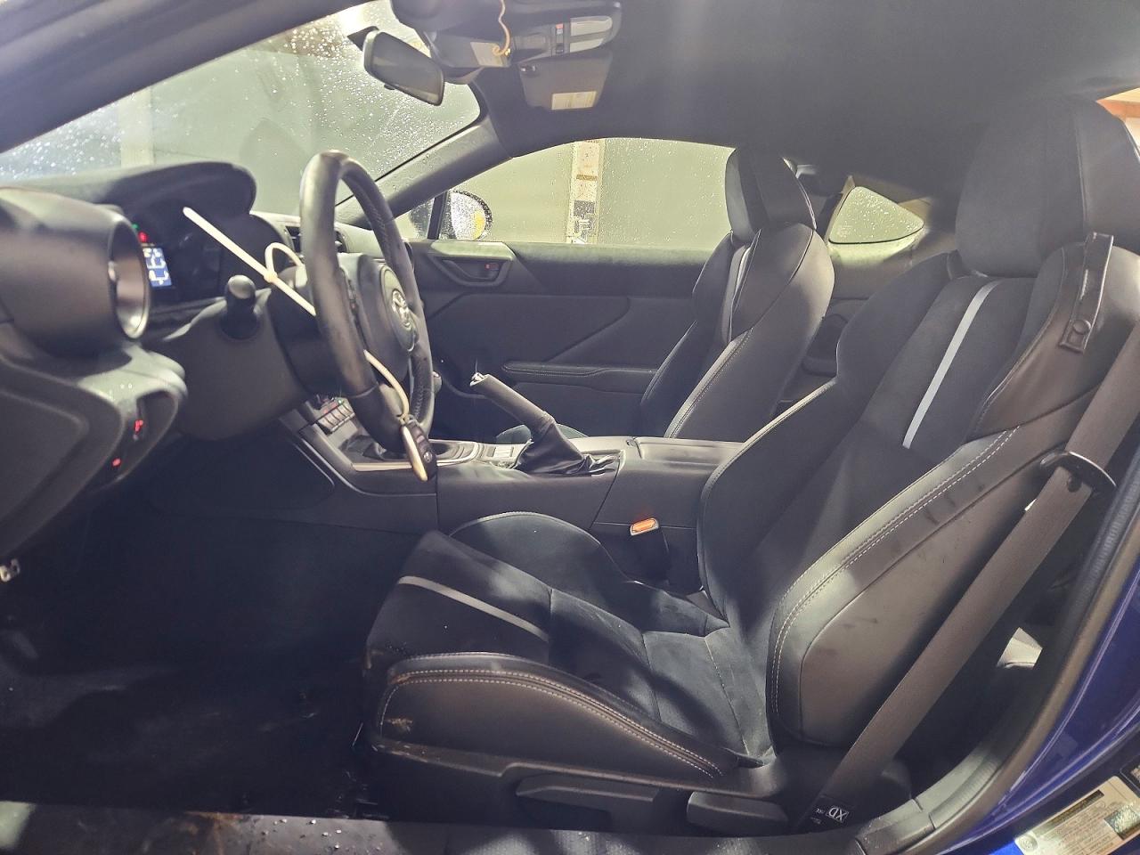 2025 Toyota Gr 86 Premium Blue vin: JF1ZNBE18S9758498
