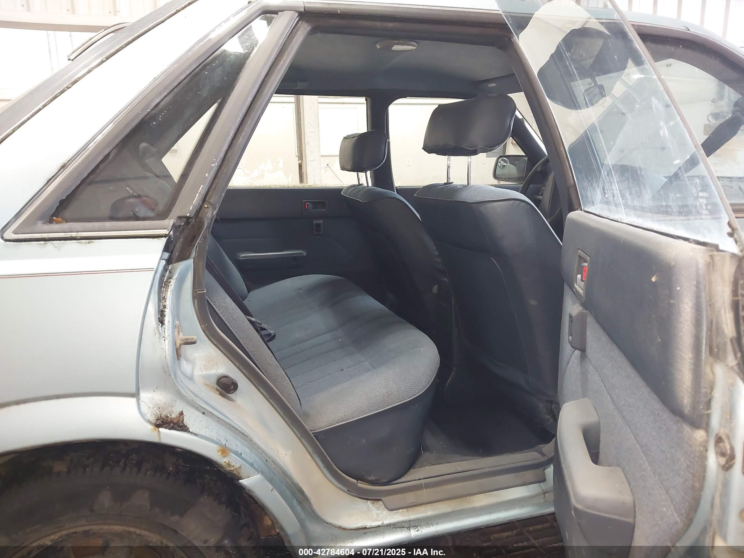 1991 Subaru Loyale   Blue vin: JF2AC52B6MF209724