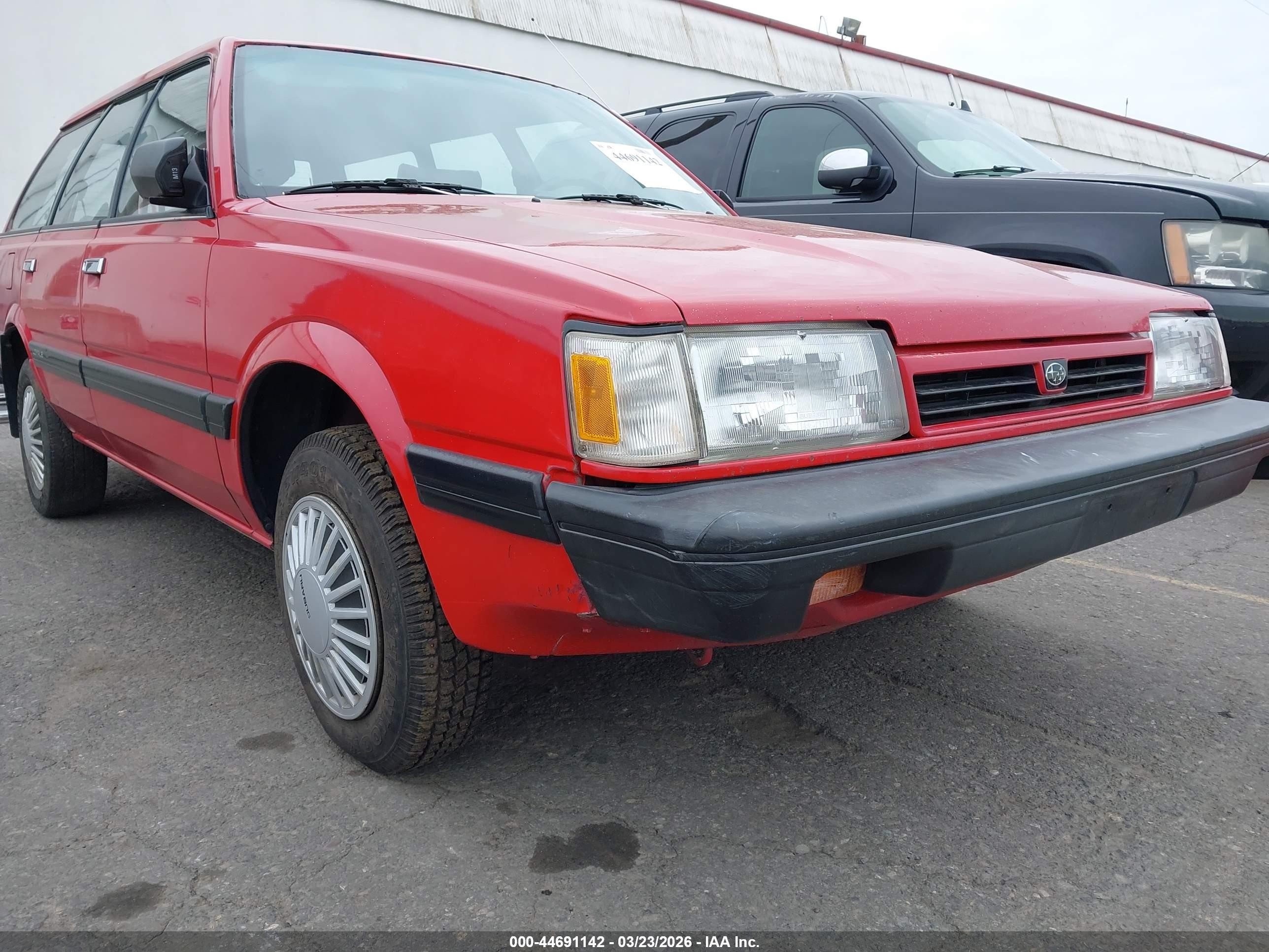 1990 Subaru Loyale   Red vin: JF2AN52B9LD405810