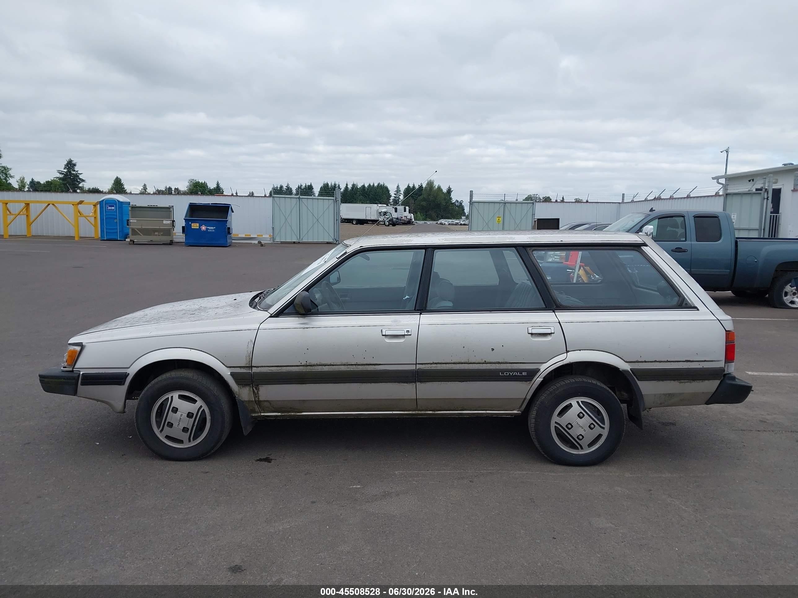 1990 Subaru Loyale Silver vin: JF2AN52B9LD408643