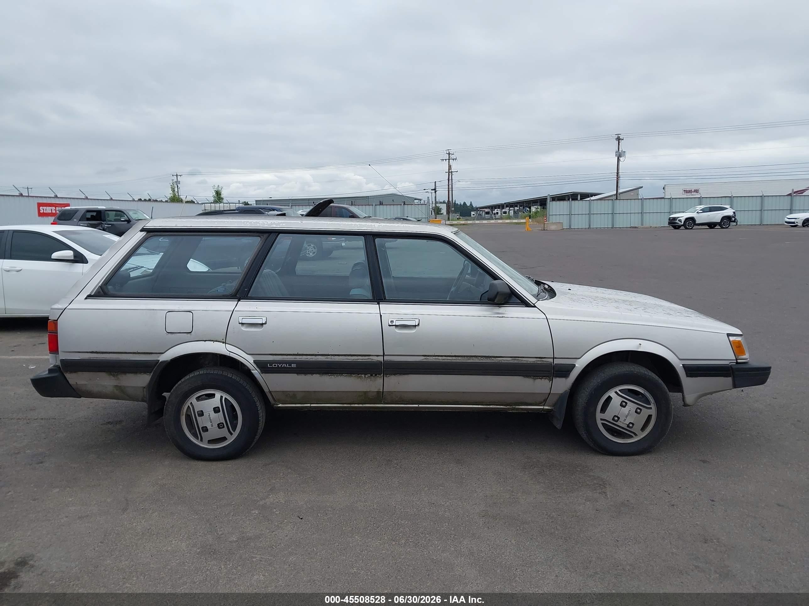 1990 Subaru Loyale Silver vin: JF2AN52B9LD408643