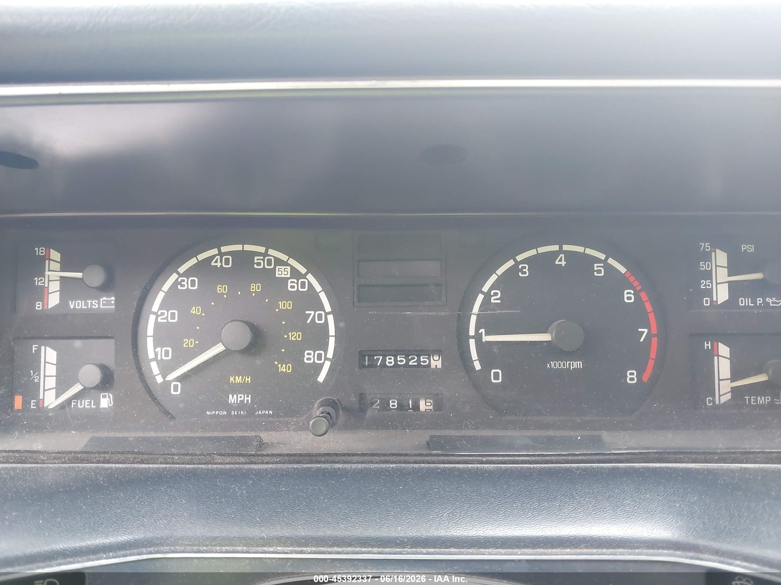 1985 Subaru Brat Gl White vin: JF2AT53B8FE504086