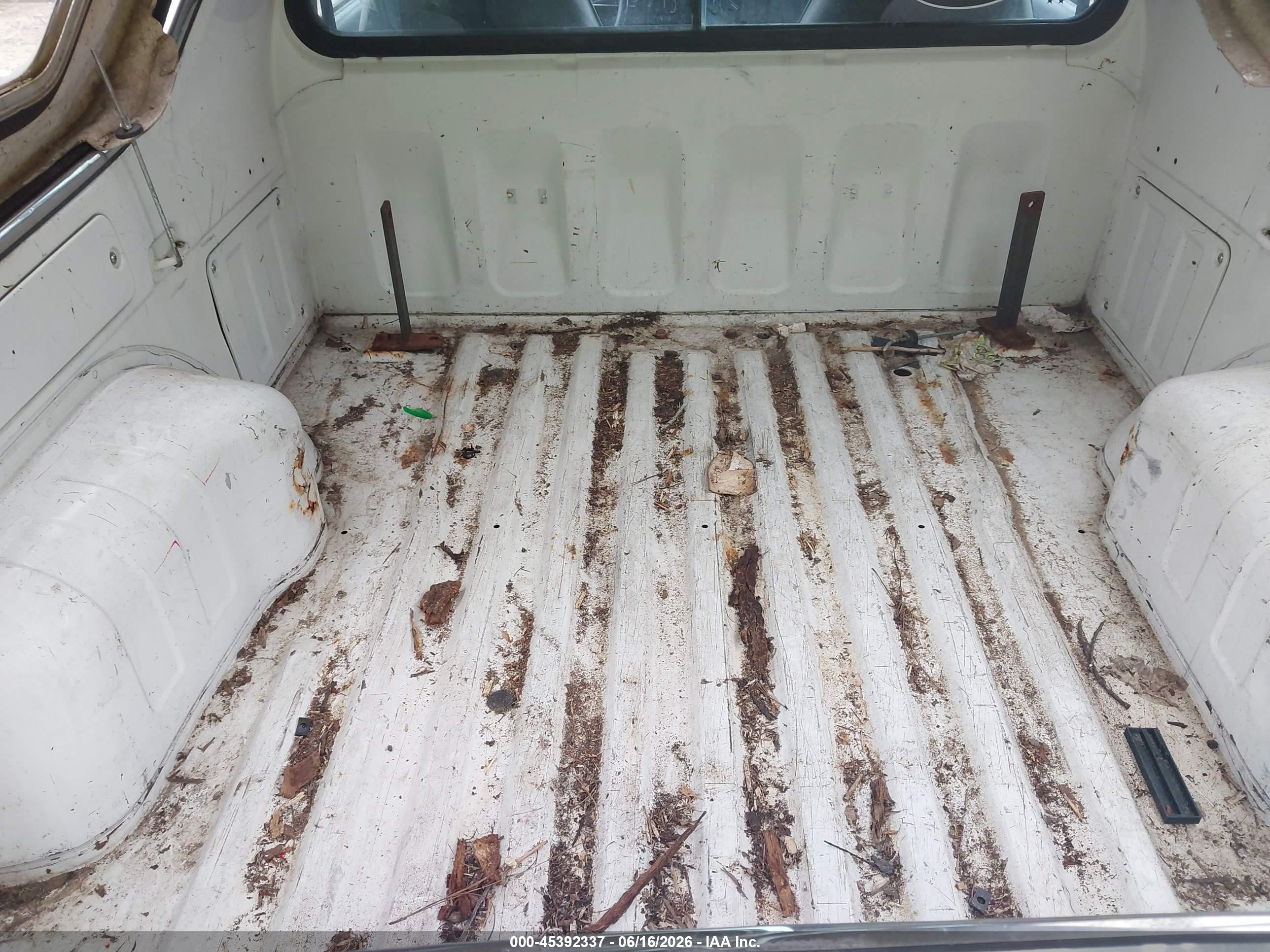 1985 Subaru Brat Gl White vin: JF2AT53B8FE504086