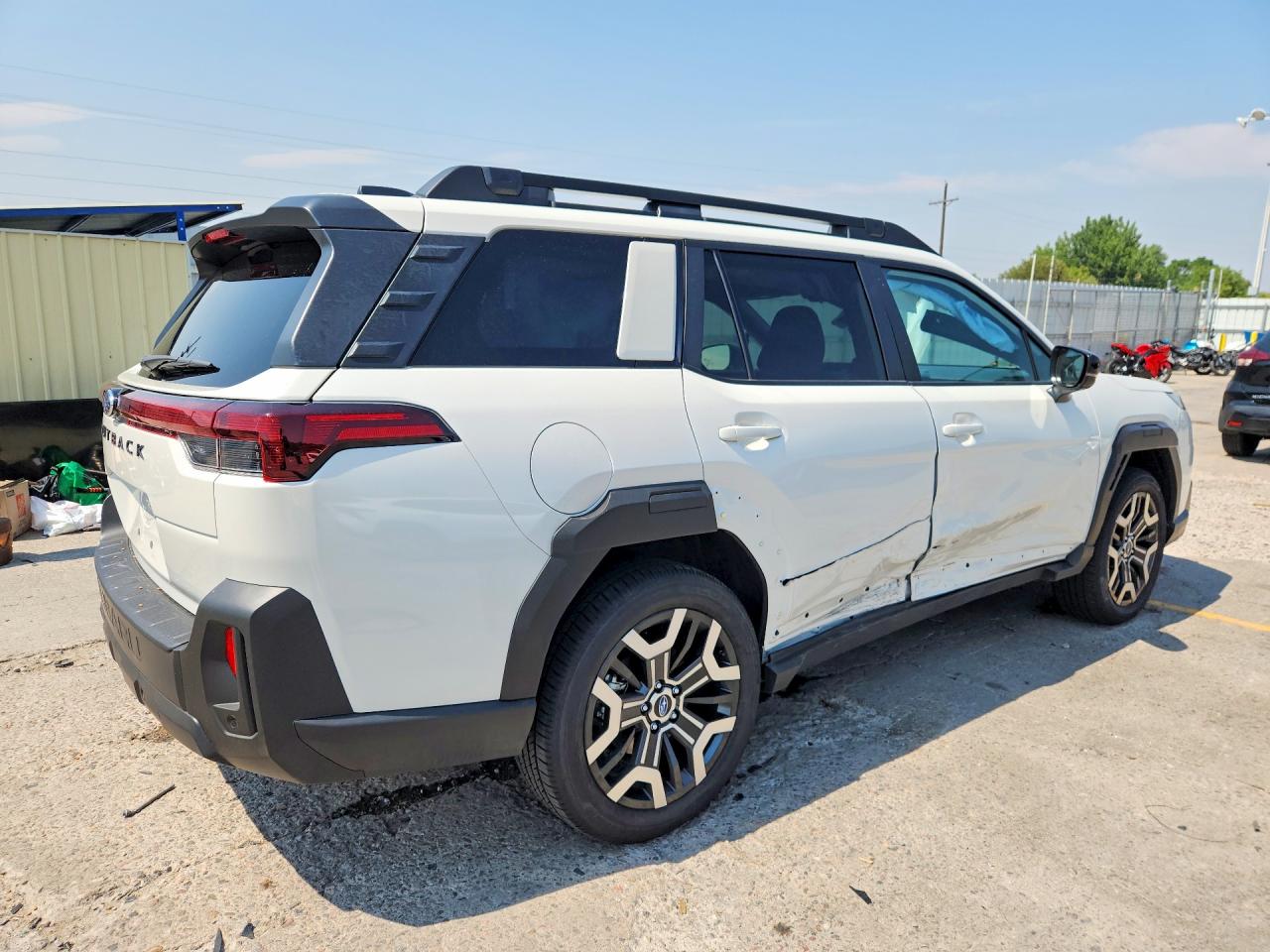 2026 Subaru Outback Touring Xt White vin: JF2BURJD6TY547087